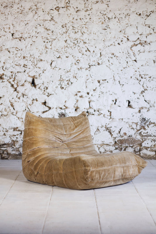 Chauffeuse 1 place Togo velours beige par Michel Ducaroy pour Ligne Roset
