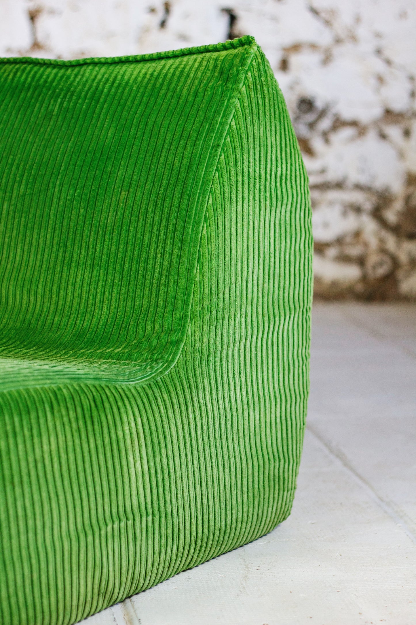 Chauffeuse vintage velours côtelé vert, 1970