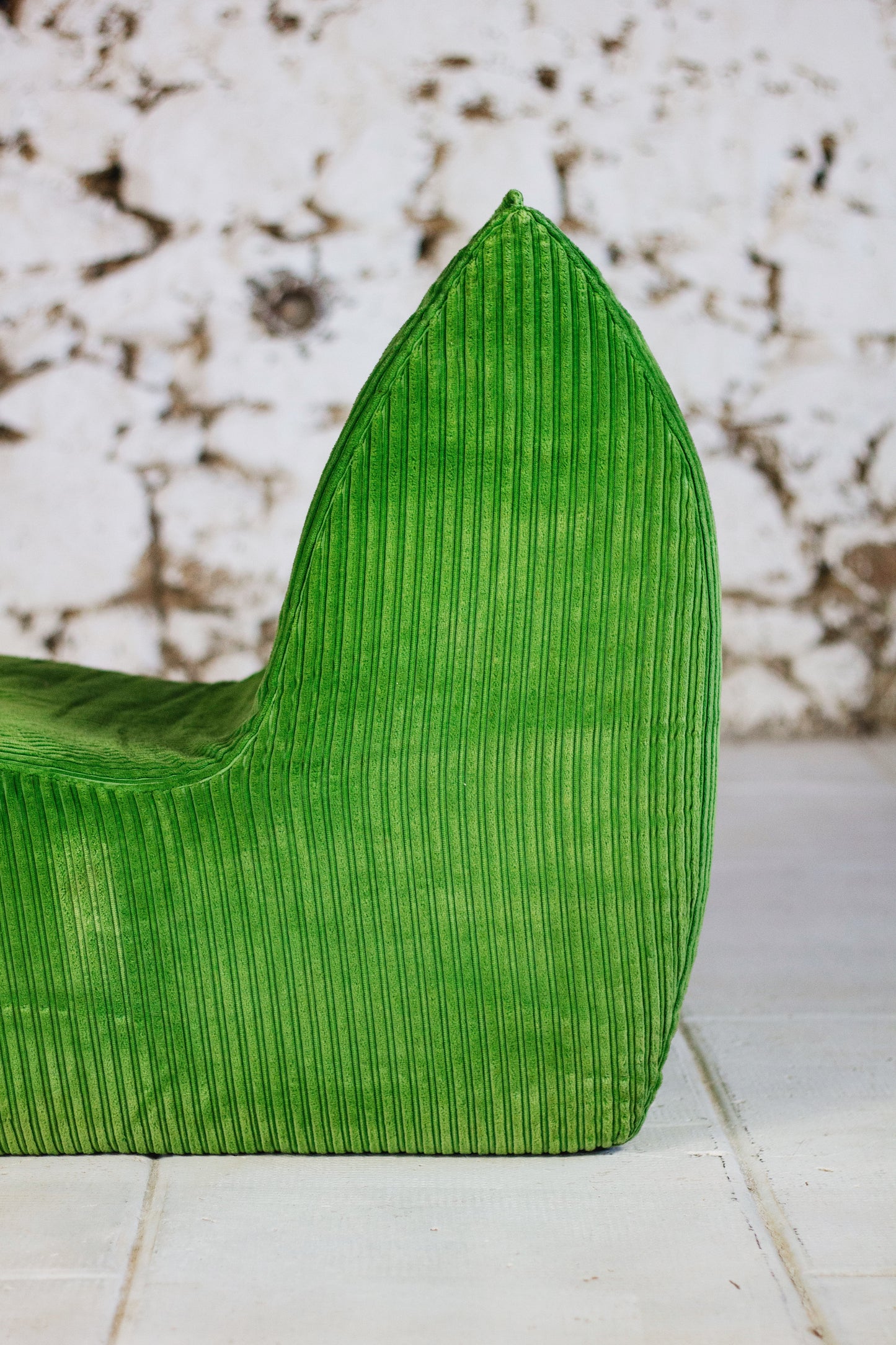 Chauffeuse vintage velours côtelé vert, 1970