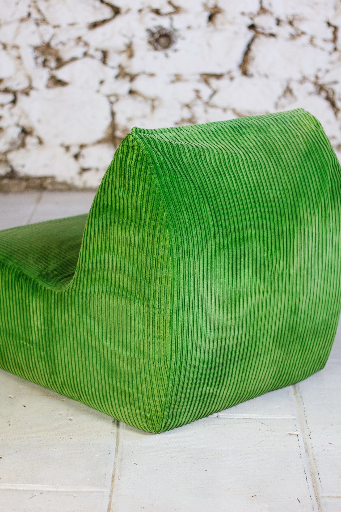 Chauffeuse vintage velours côtelé vert, 1970