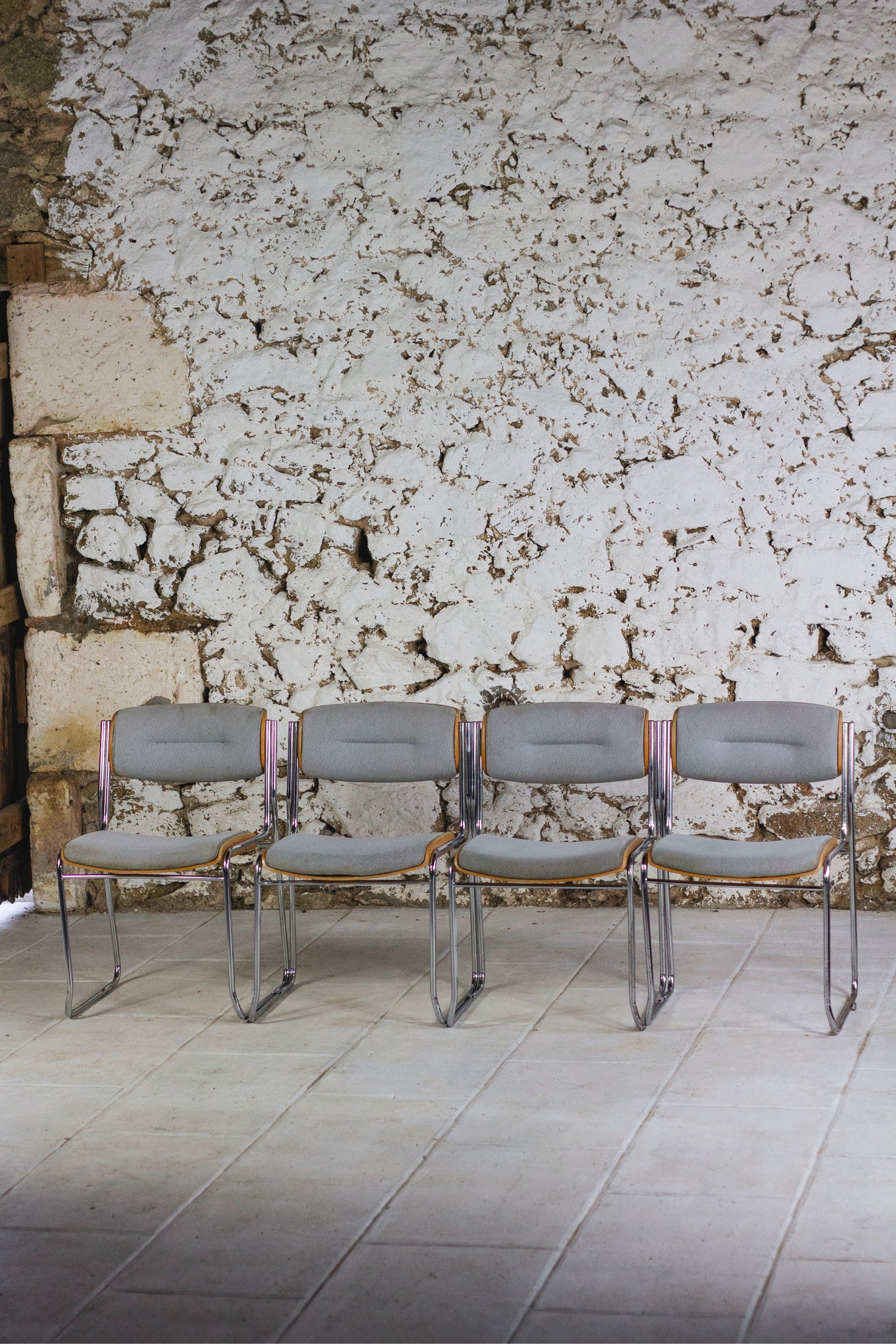 4 chaises de conférence de La Sorbonne, 1970