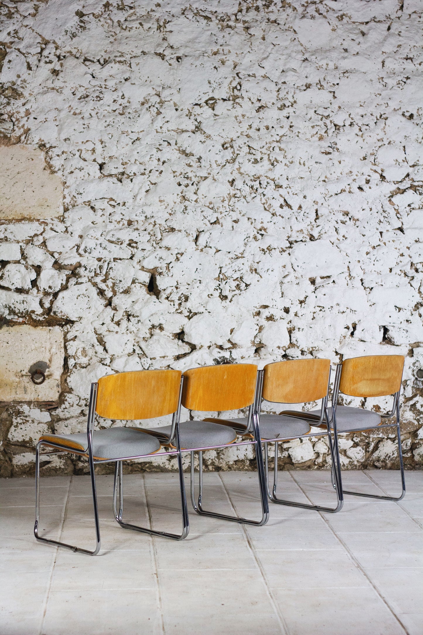 4 chaises de conférence de La Sorbonne, 1970