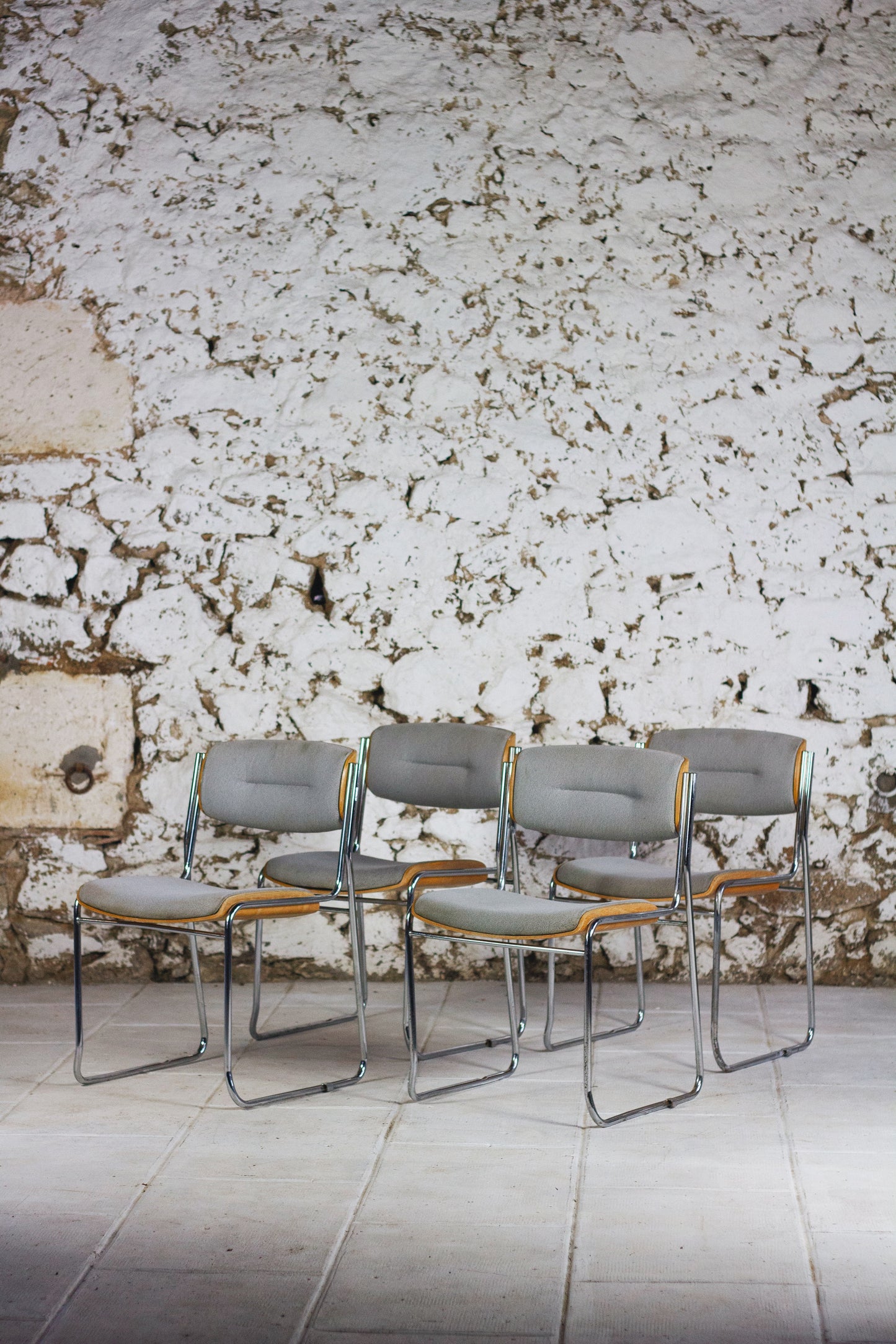 4 chaises de conférence de La Sorbonne, 1970