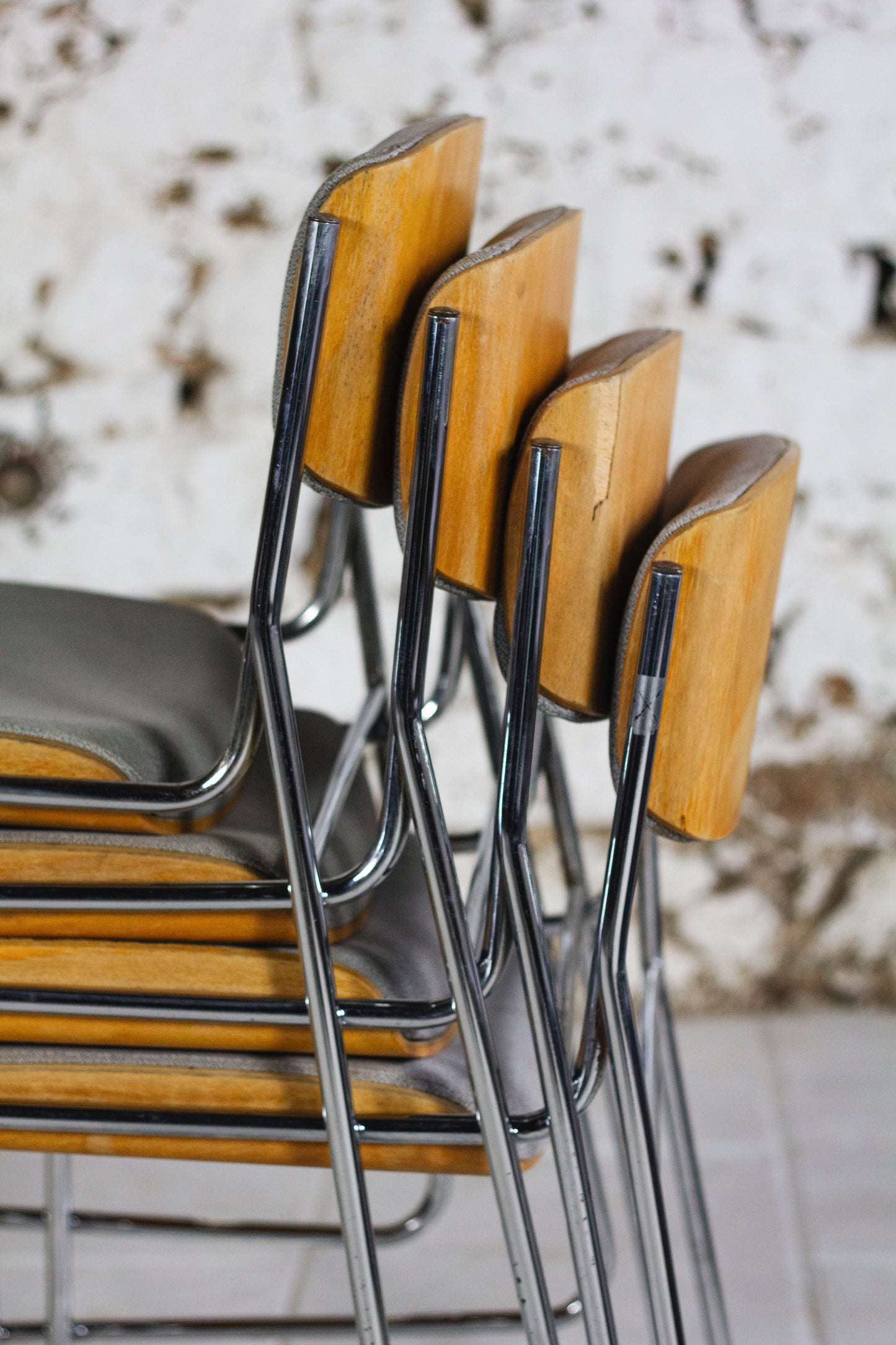 4 chaises de conférence de La Sorbonne, 1970