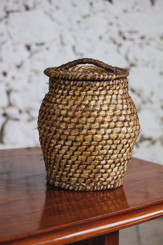 Panière en corde tressée vintage
