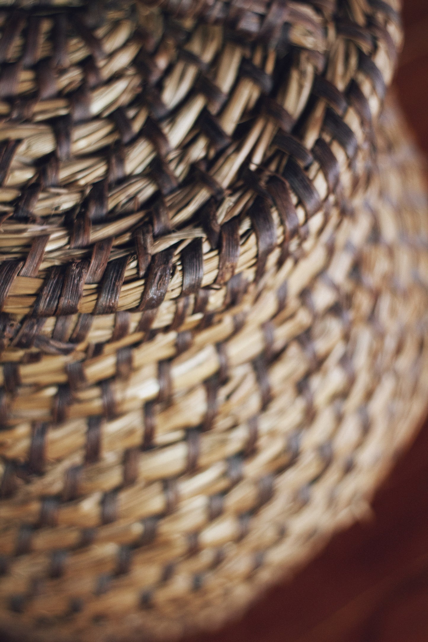 Panière en corde tressée vintage