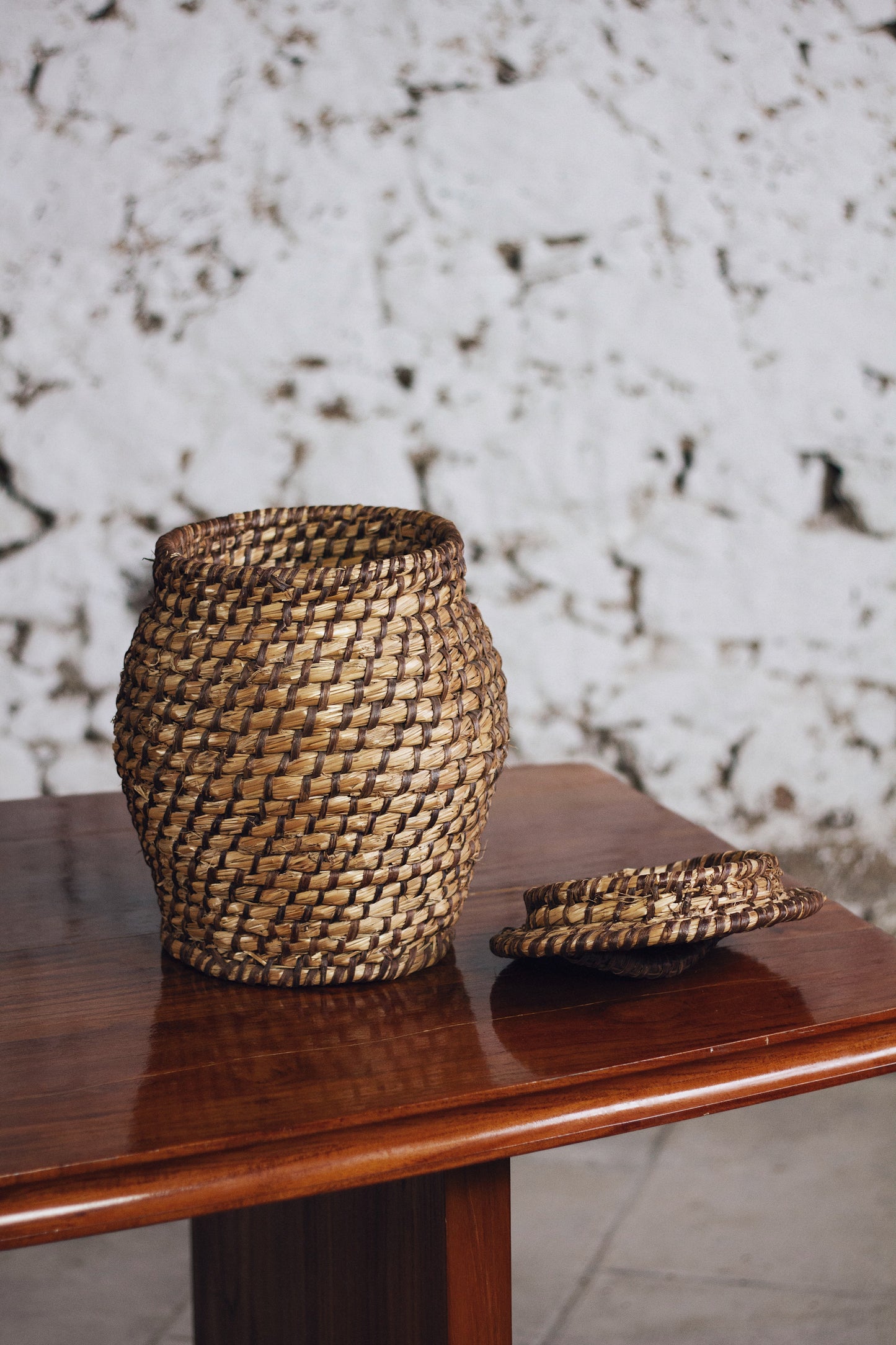 Panière en corde tressée vintage