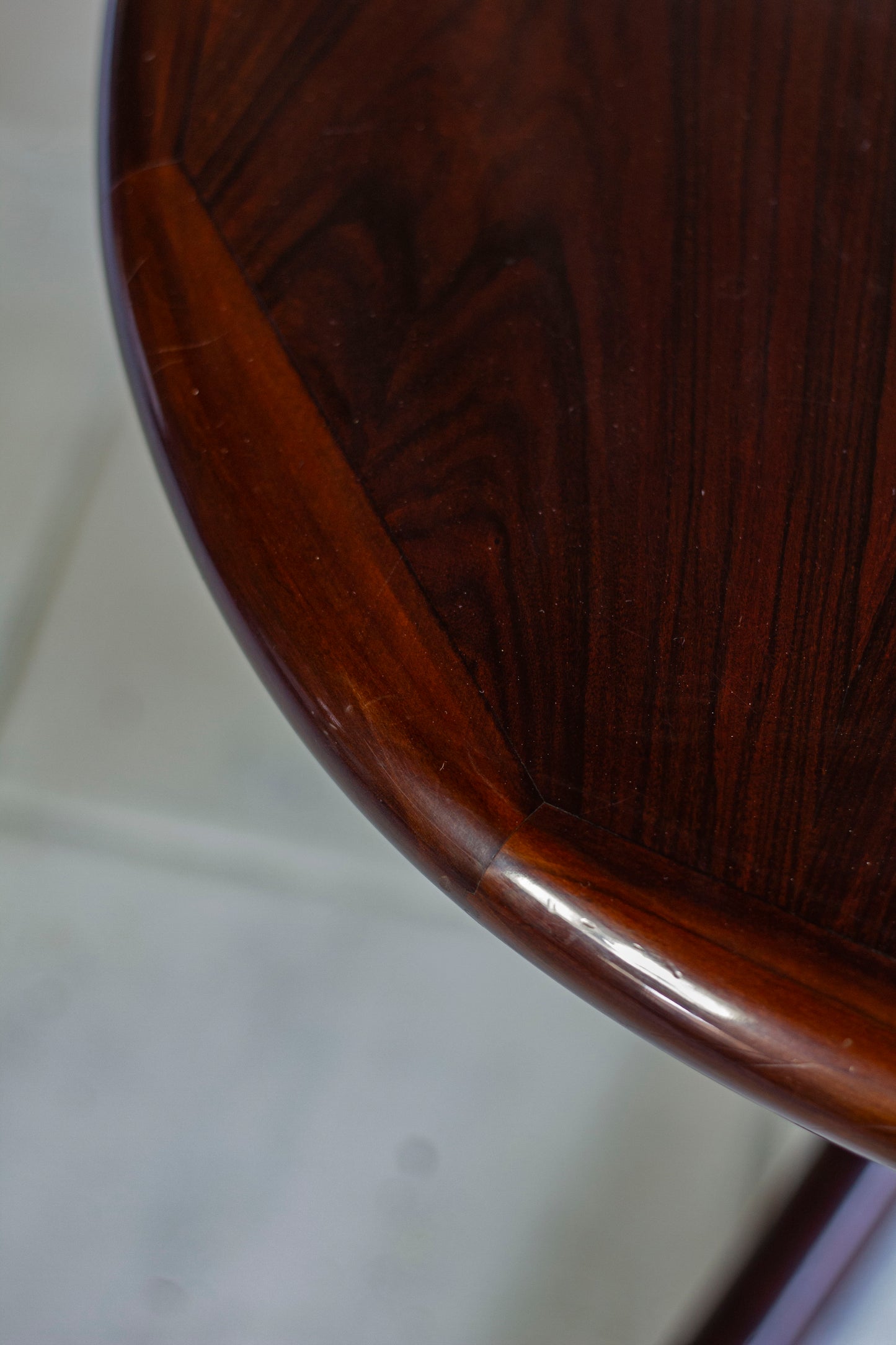 Table à manger danoise extensible en bois de rose par E. Valentinsen, 1960