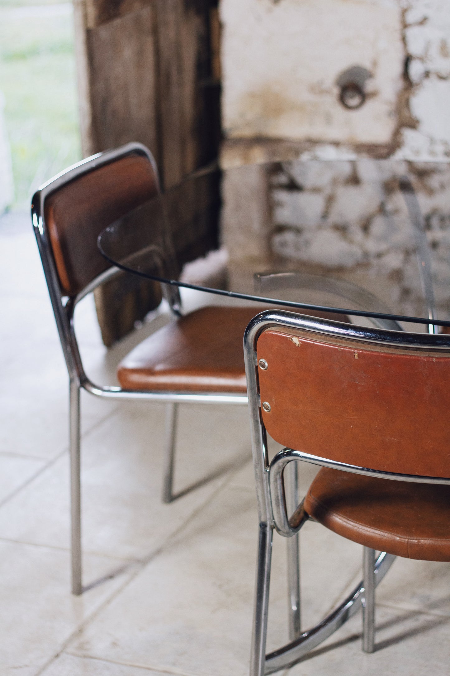 8 chaises tubulaires en chrome et skaï, 1970
