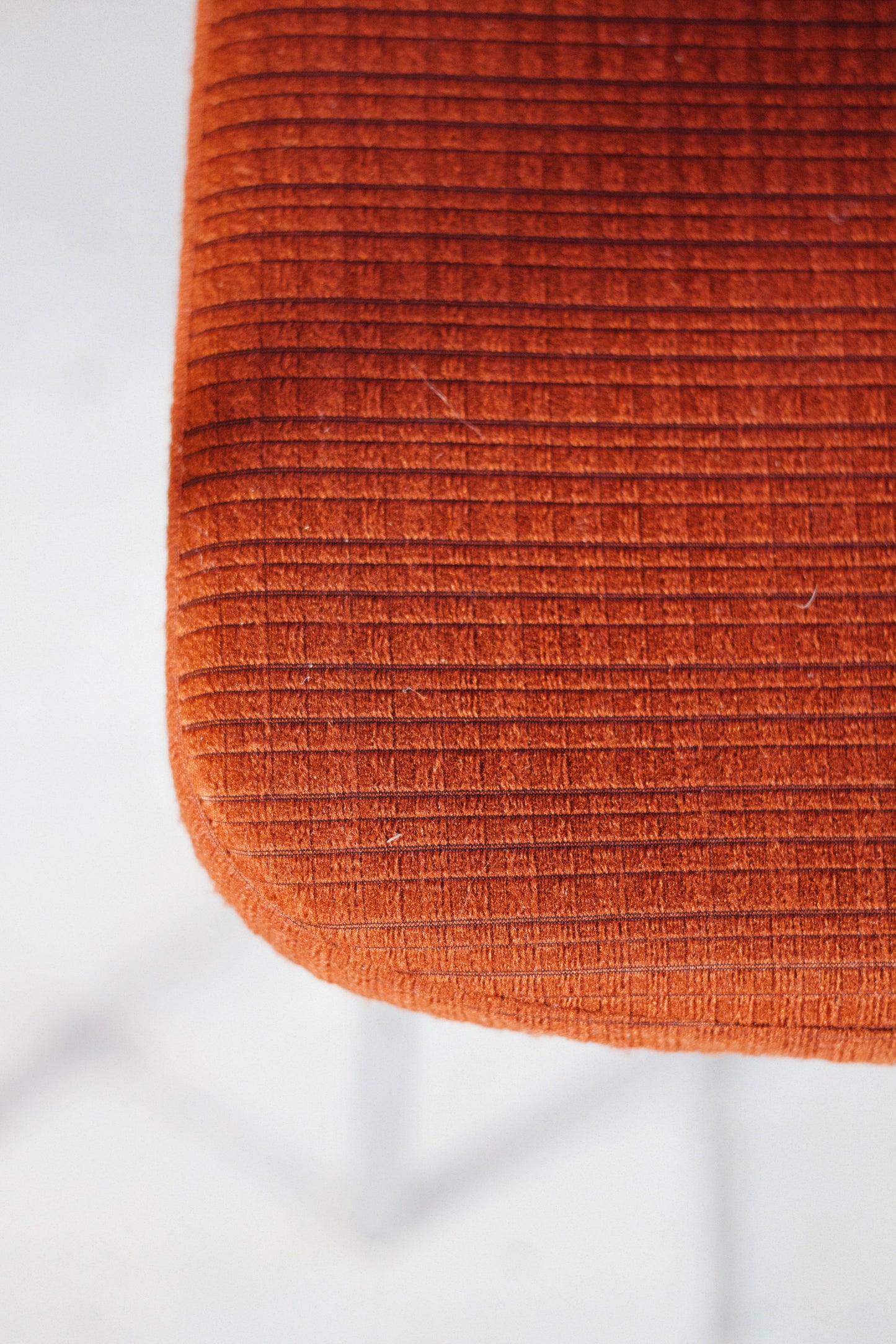 Chaise en velours vintage, 1970
