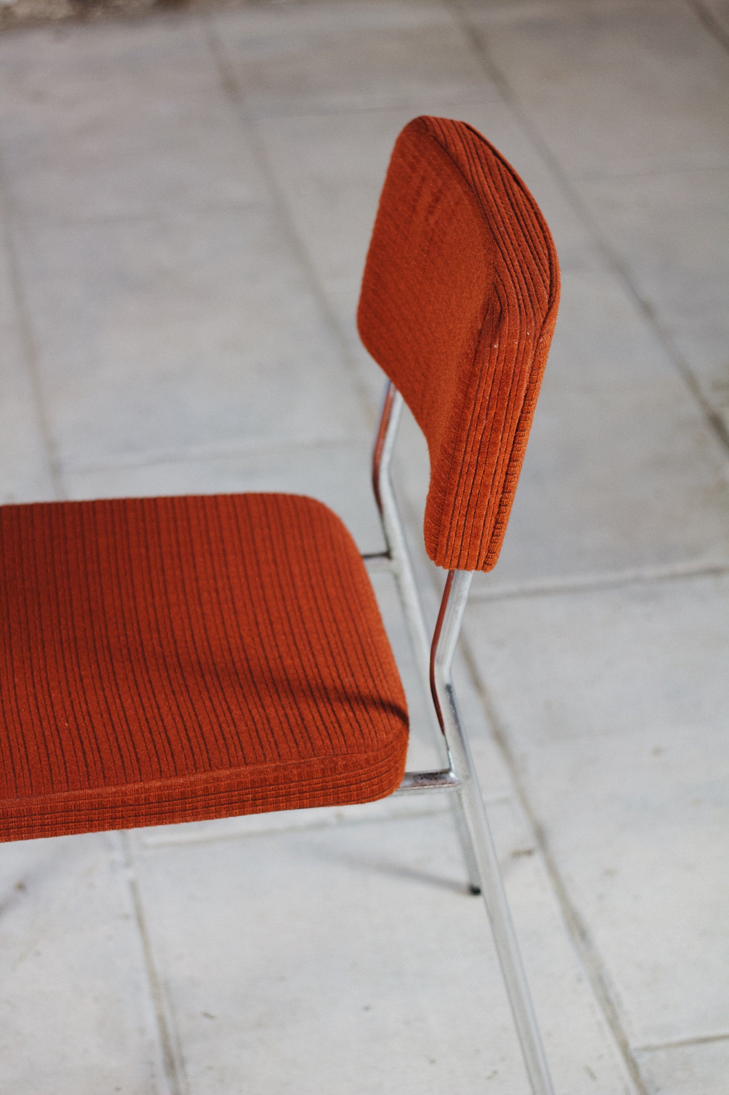 Chaise en velours vintage, 1970