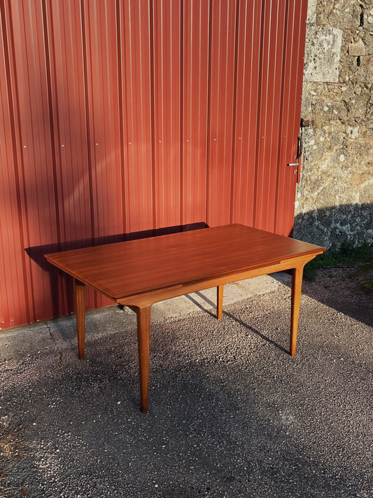 Table à manger scandinave en teck à rallonges, 1960