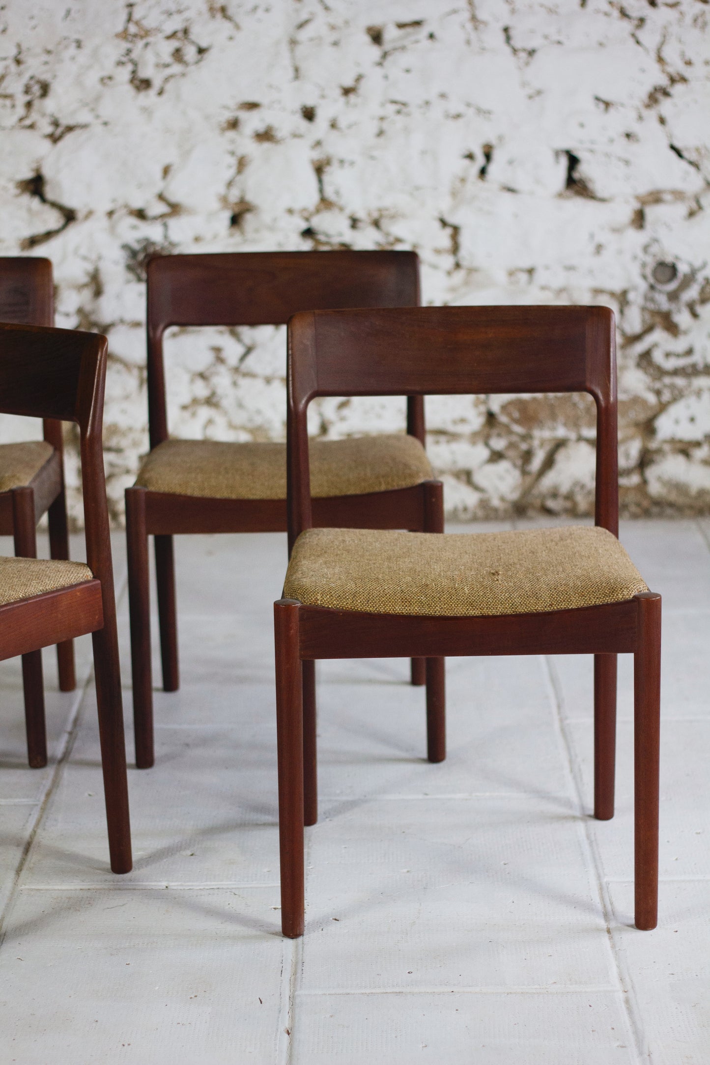 Ensemble de 4 chaises et 2 fauteuils en teck par Johannes Nørgaard pour Møbelfabrik, 1960