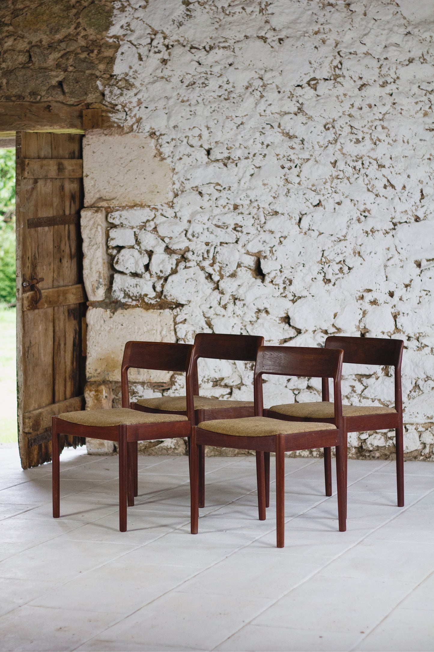 Ensemble de 4 chaises et 2 fauteuils en teck par Johannes Nørgaard pour Møbelfabrik, 1960