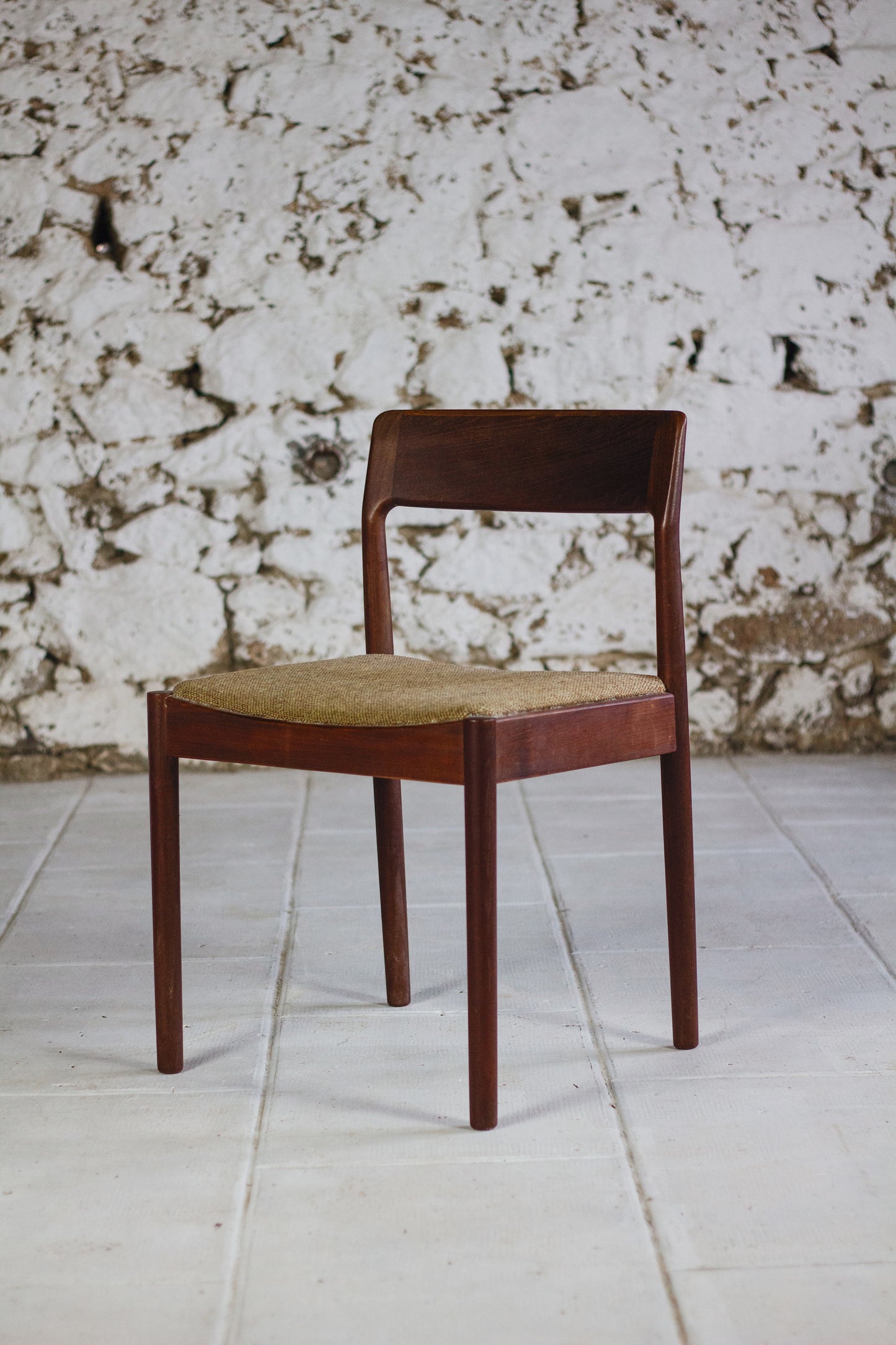 Ensemble de 4 chaises et 2 fauteuils en teck par Johannes Nørgaard pour Møbelfabrik, 1960