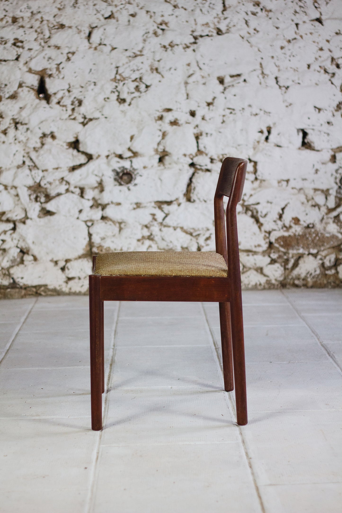 Ensemble de 4 chaises et 2 fauteuils en teck par Johannes Nørgaard pour Møbelfabrik, 1960