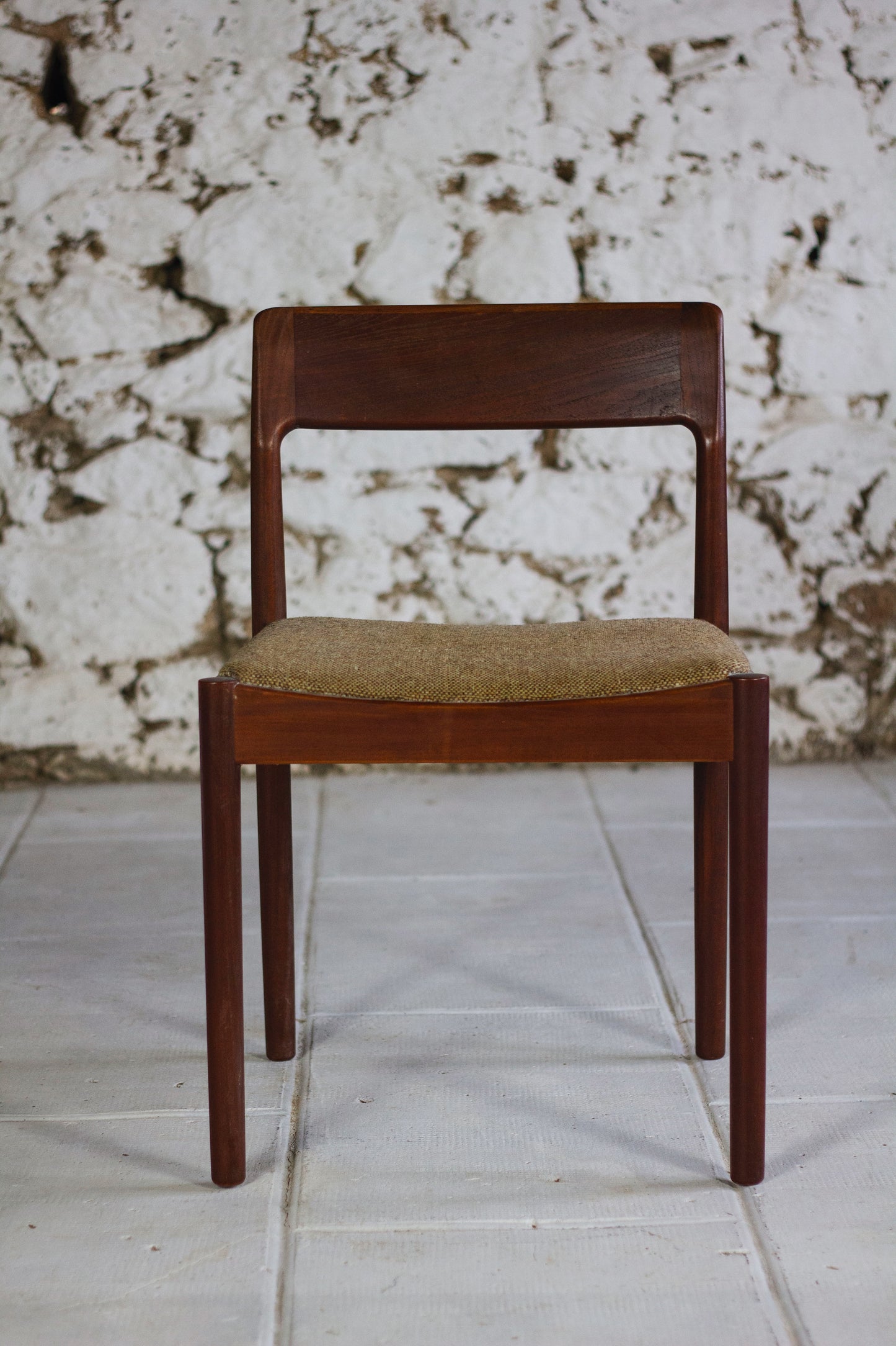 Ensemble de 4 chaises et 2 fauteuils en teck par Johannes Nørgaard pour Møbelfabrik, 1960