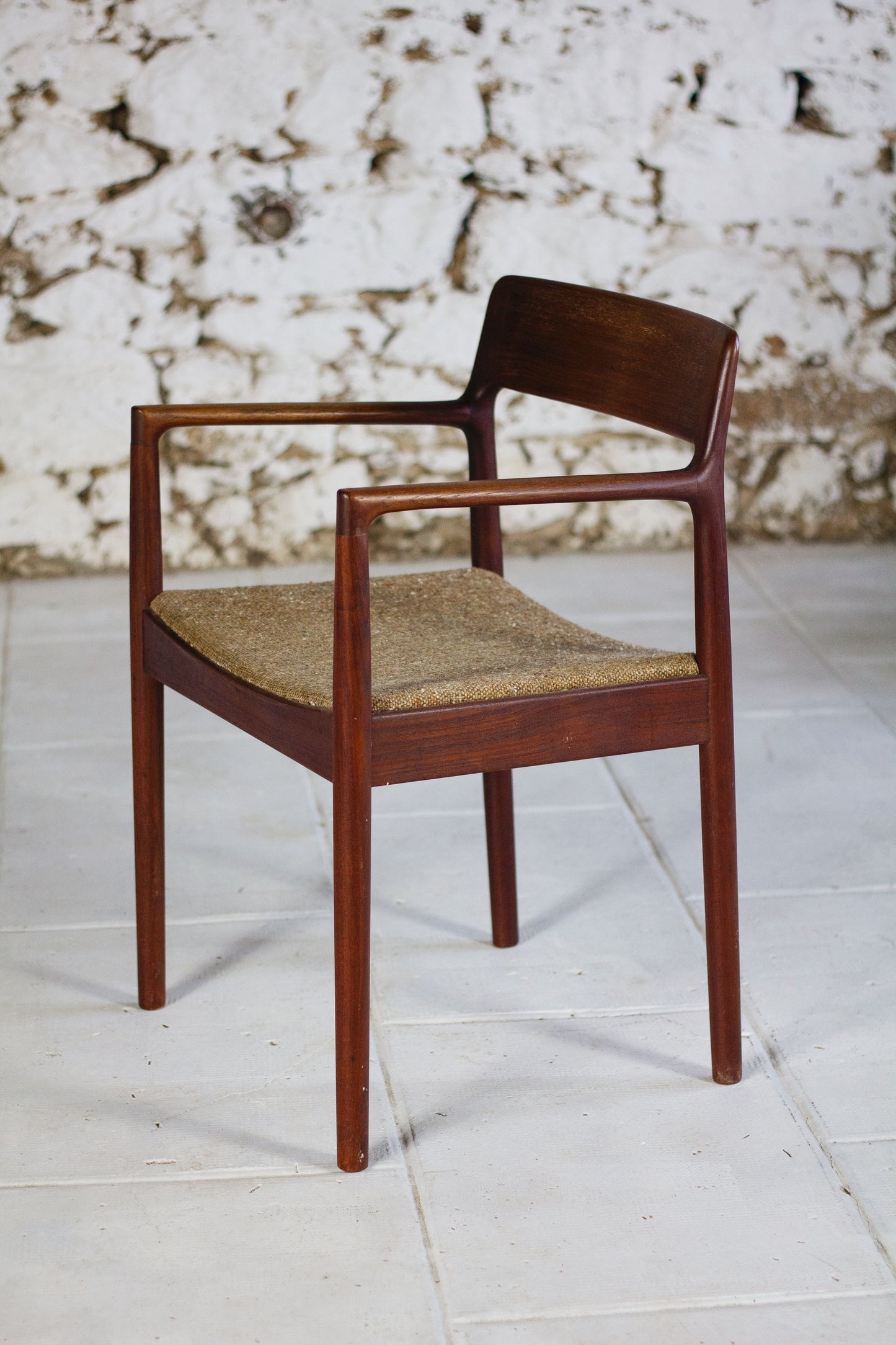 Ensemble de 4 chaises et 2 fauteuils en teck par Johannes Nørgaard pour Møbelfabrik, 1960