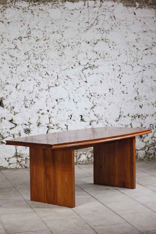 Grande table en orme massif dans le style de Pierre Chapo ou Maison Regain, 1970