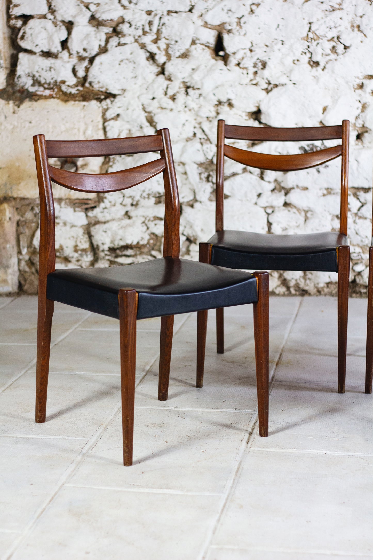 4 chaises scandinaves vintage en teck et skaï, 1960