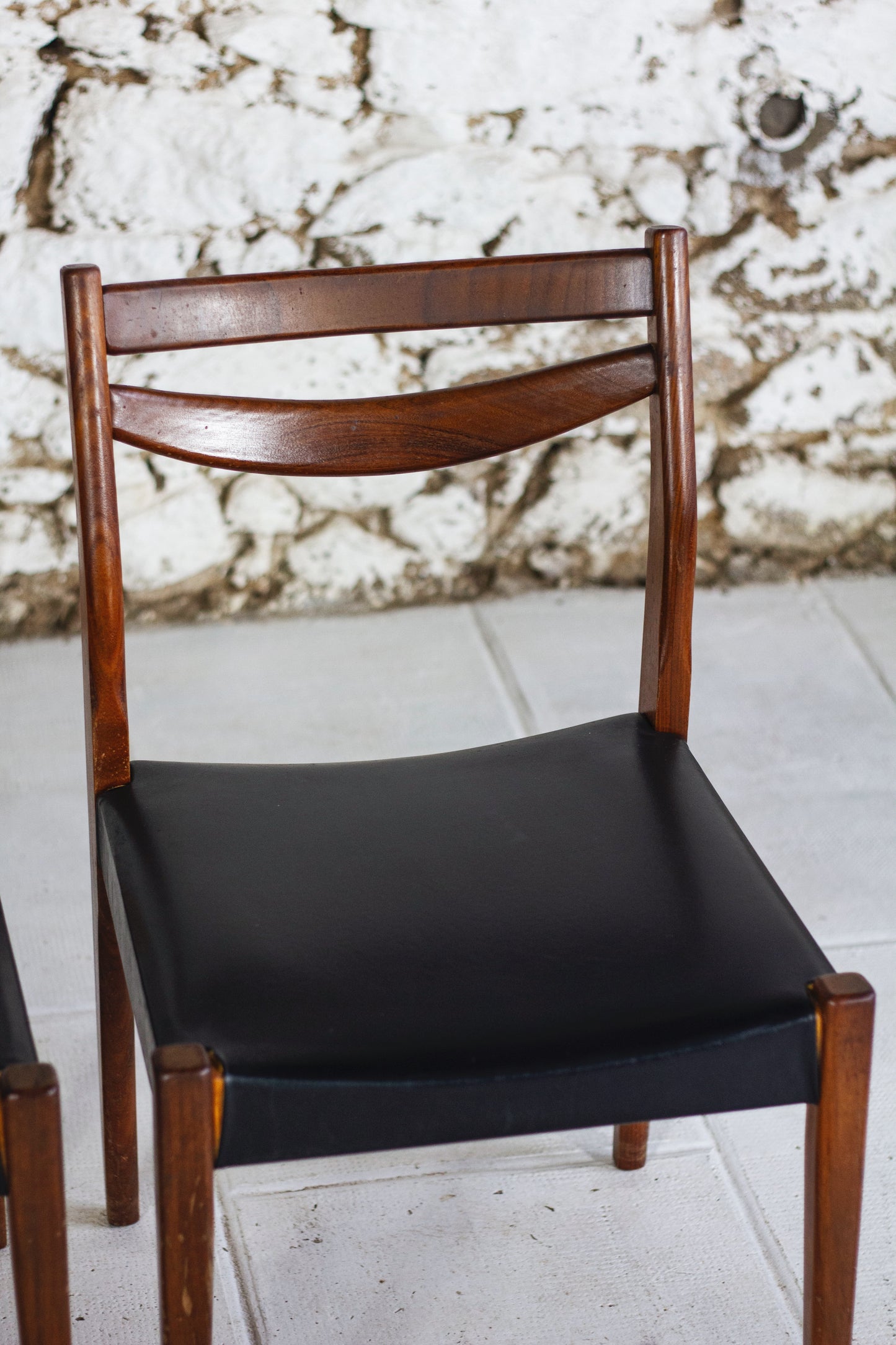 4 chaises scandinaves vintage en teck et skaï, 1960