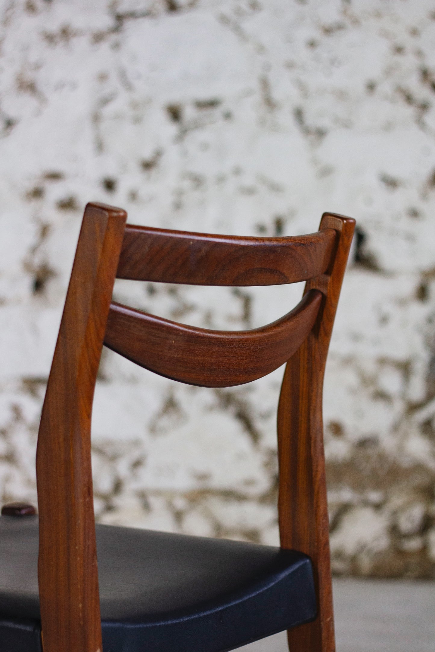 4 chaises scandinaves vintage en teck et skaï, 1960