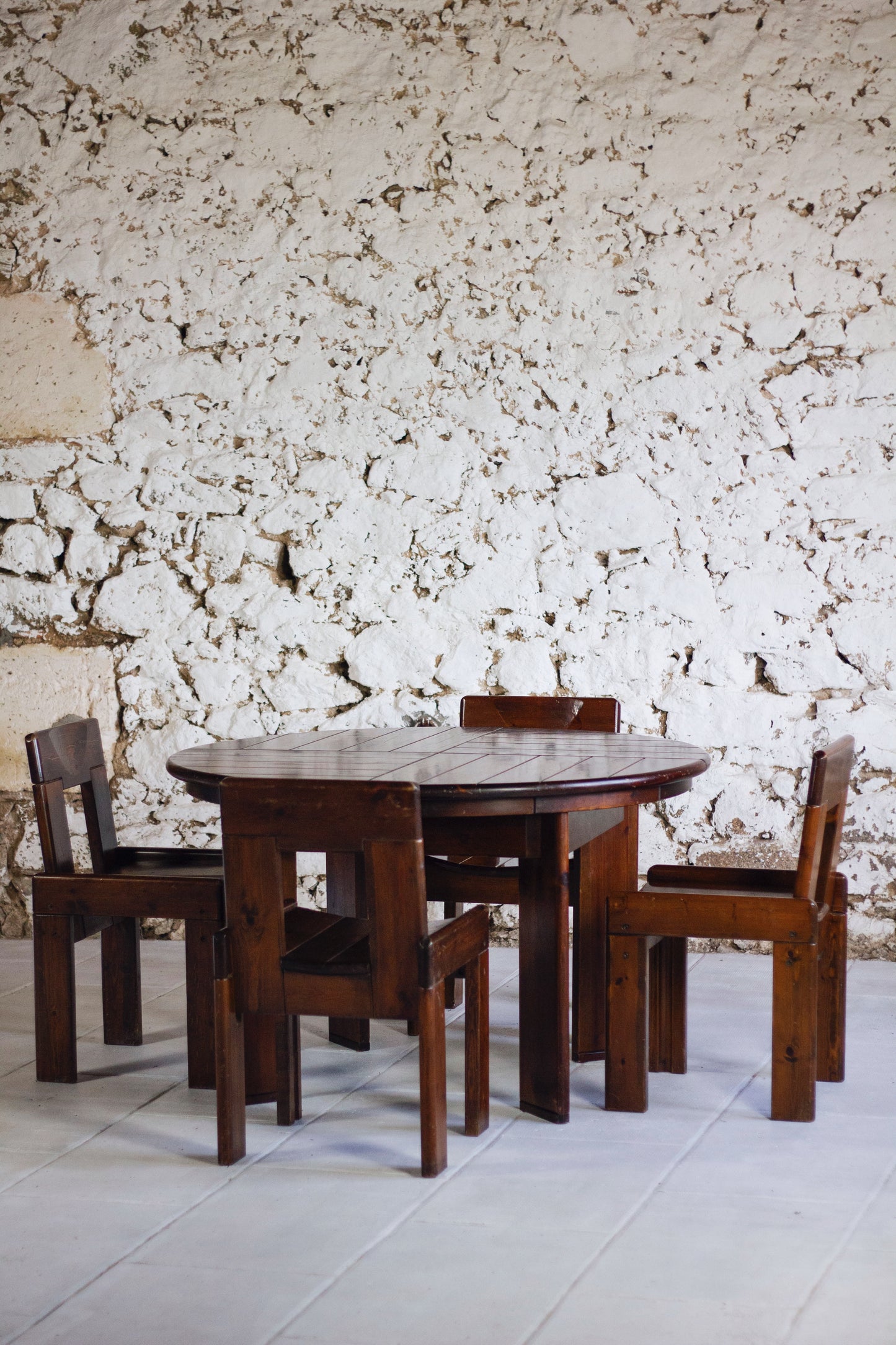 Ensemble table extensible et 5 chaises Silvio Coppola, 1970