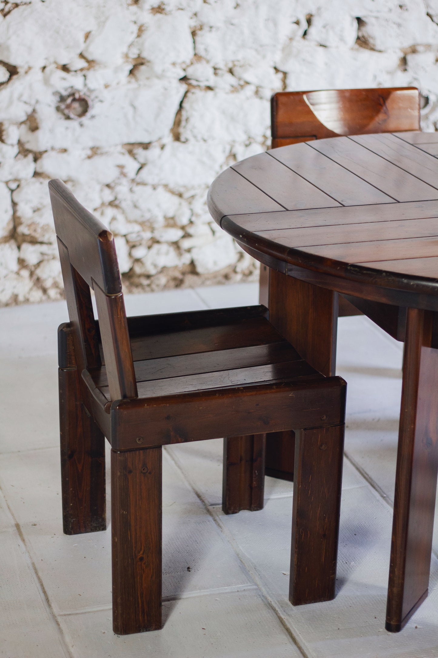 Ensemble table extensible et 5 chaises Silvio Coppola, 1970
