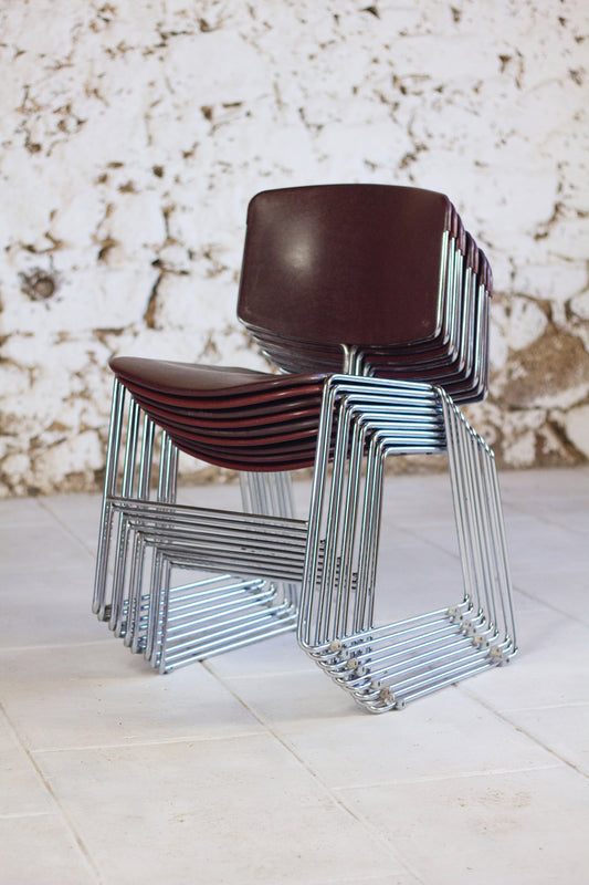 Série de 9 chaises bordeaux Max Stacker pour Steelcase, 1970