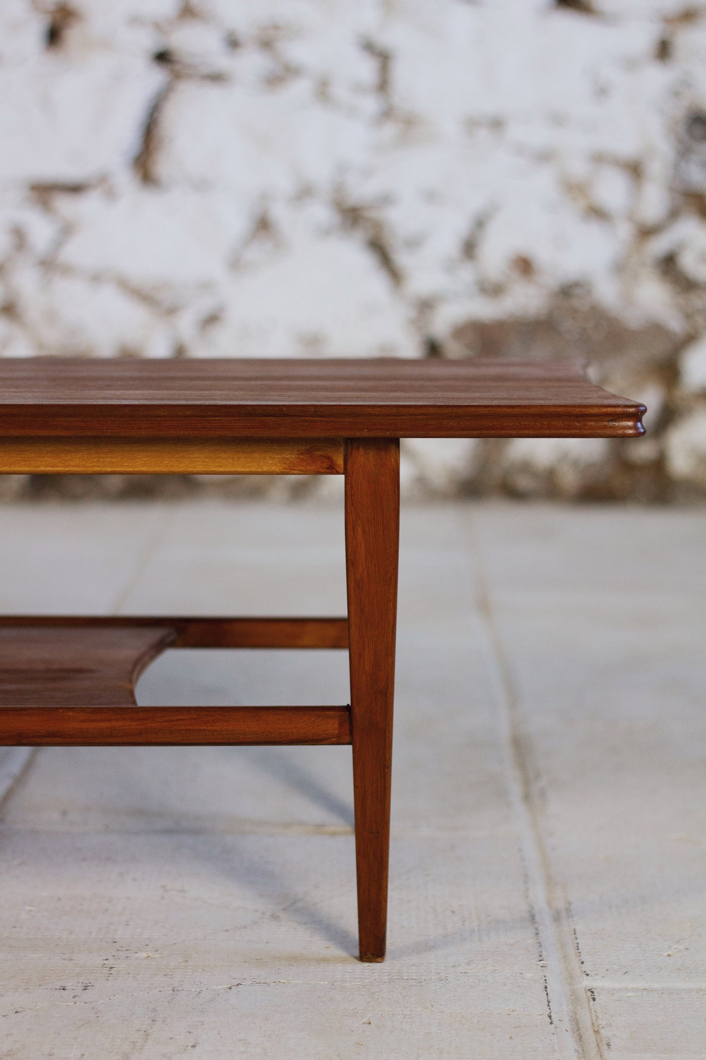 Table basse Mid-Century en teck massif par Richard Hornby pour Fyne Ladye, 1960