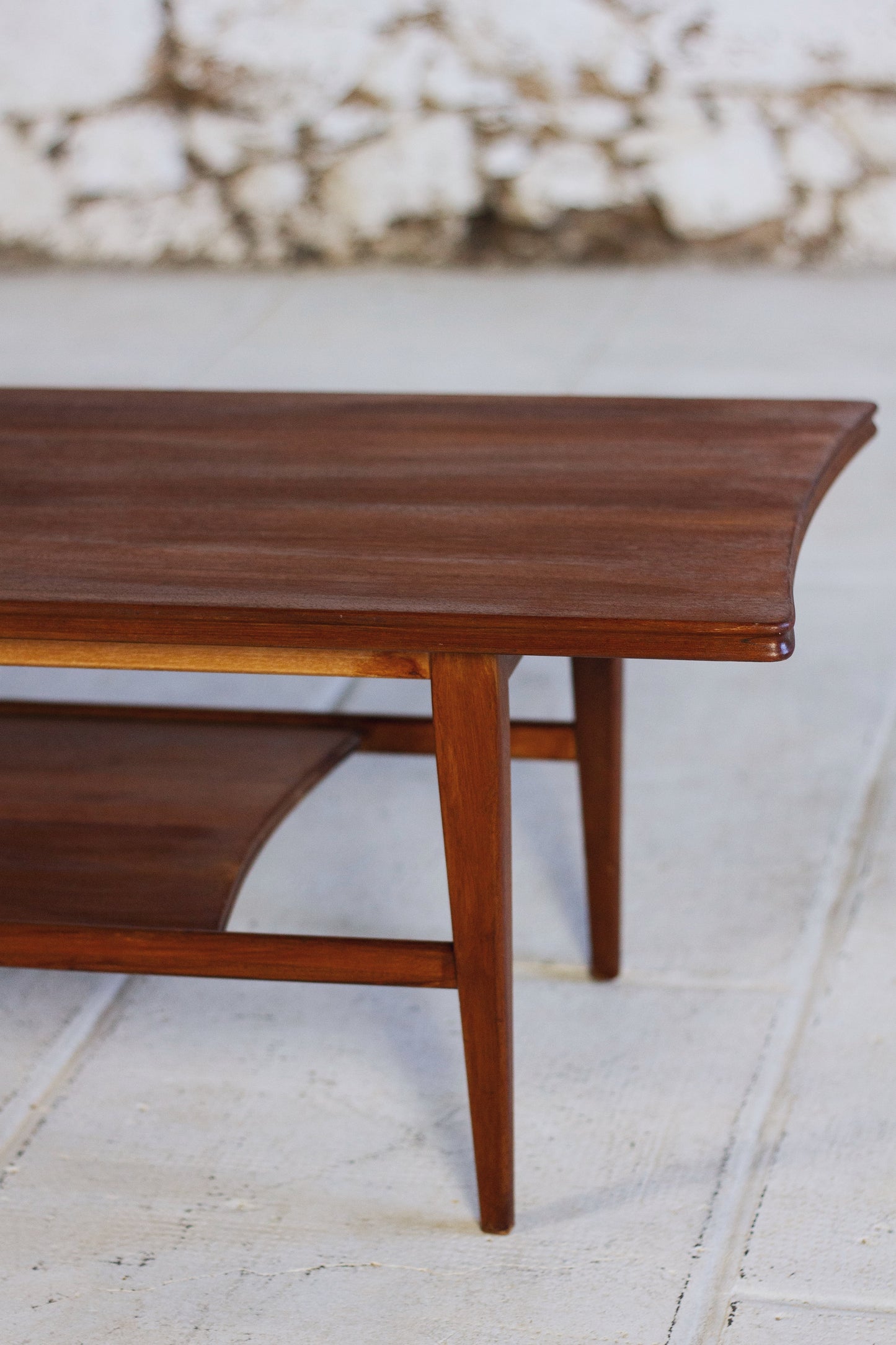 Table basse Mid-Century en teck massif par Richard Hornby pour Fyne Ladye, 1960