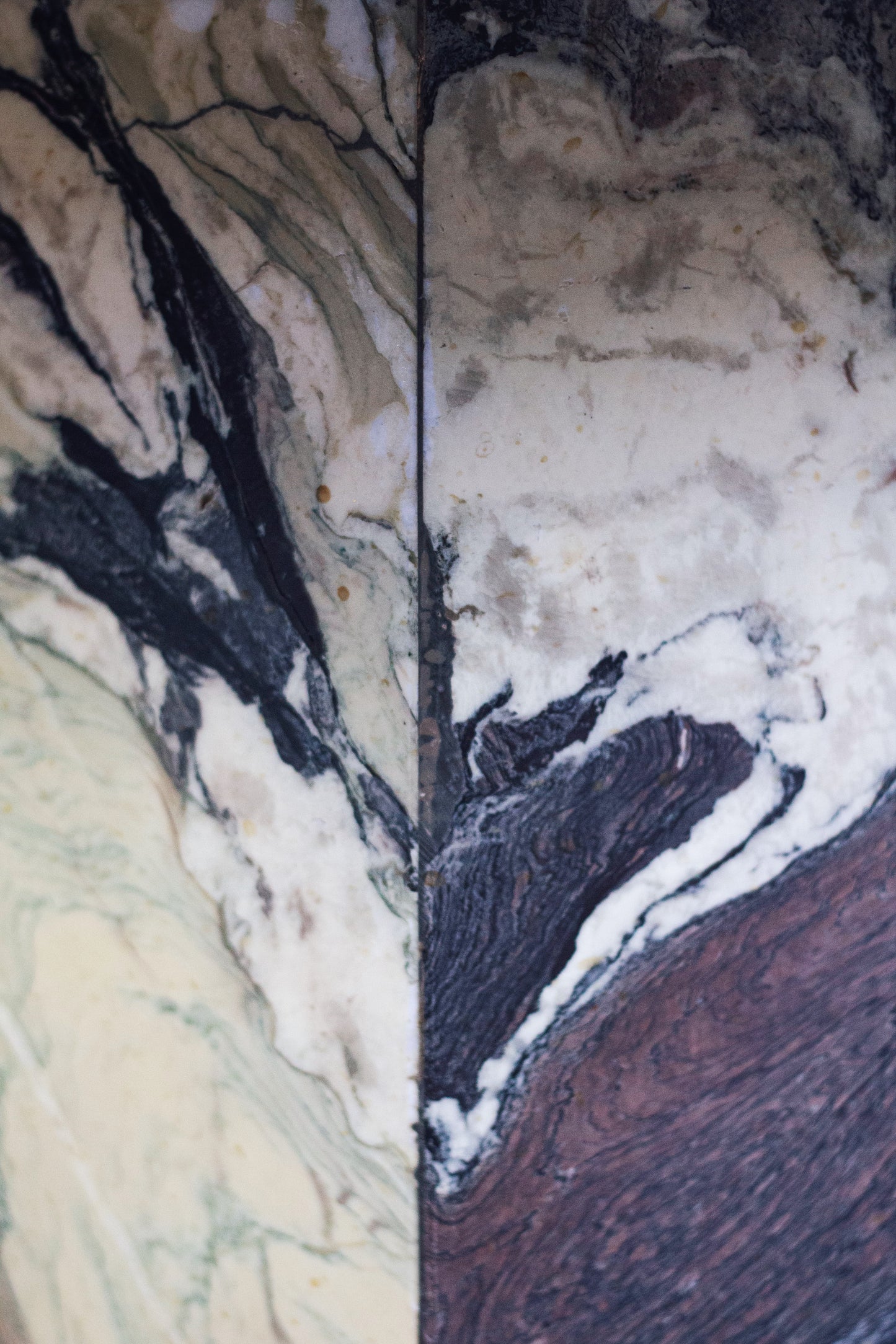 Table basse octogonale en marbre italien Cipollino