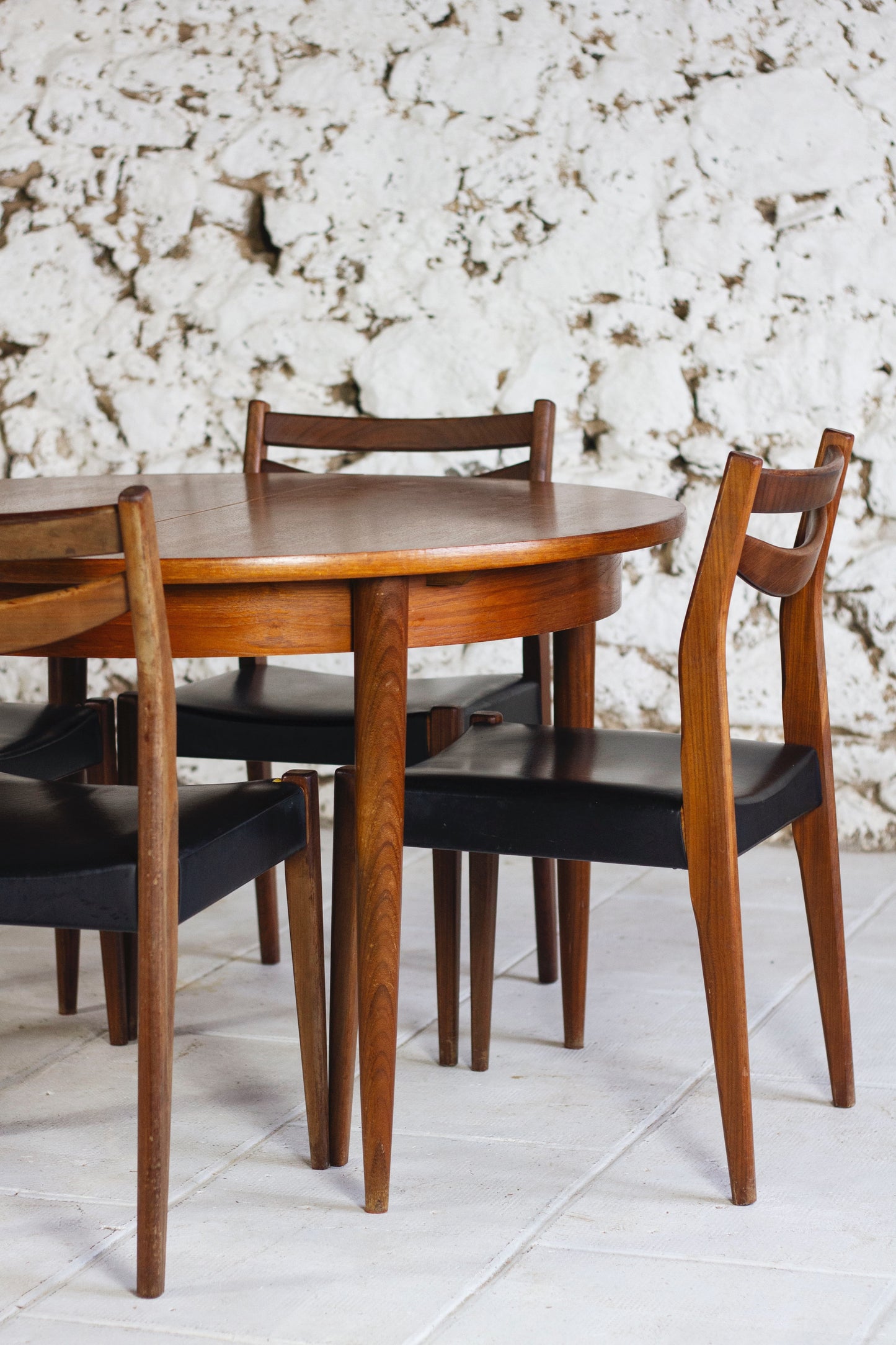 Table ronde vintage en teck, 1960