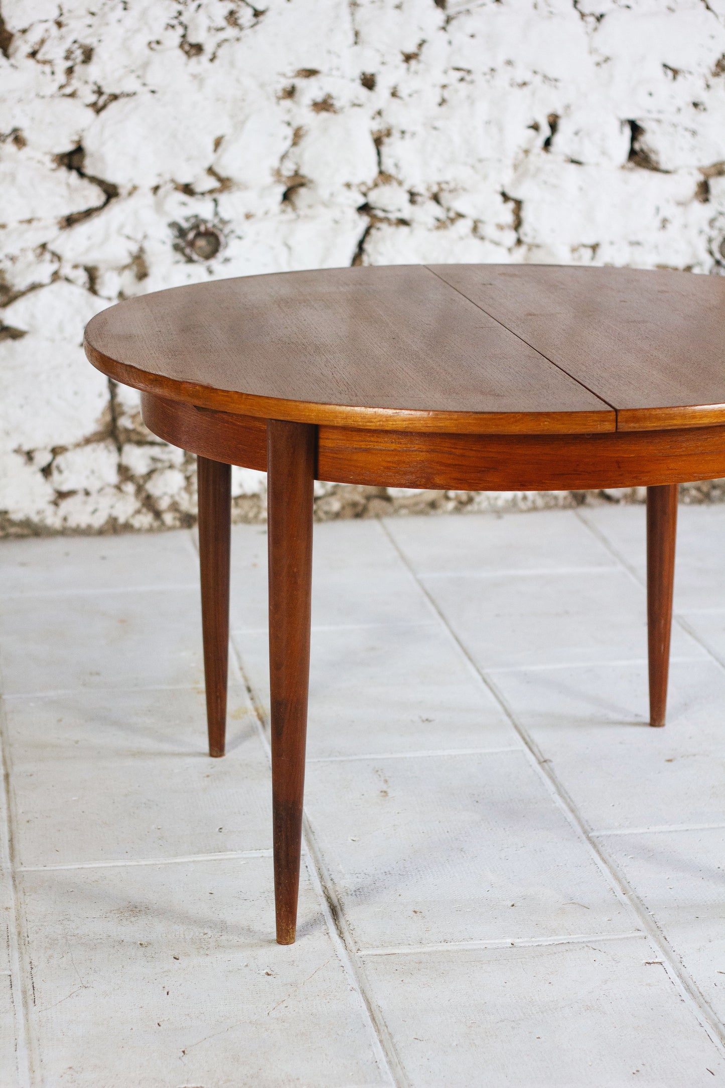 Table ronde vintage en teck, 1960