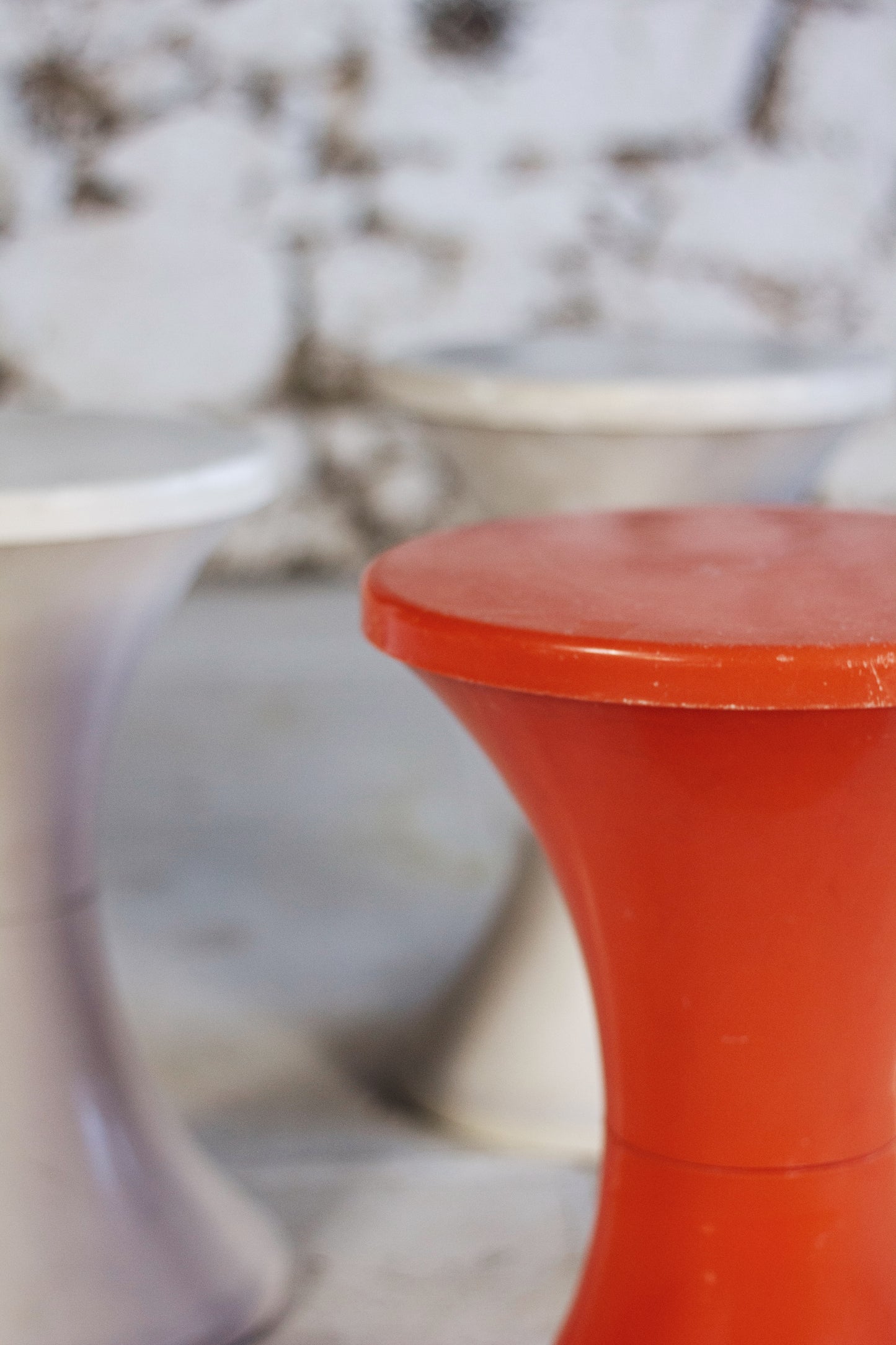 Tabouret Tam Tam orange foncé par Henri Massonnet pour Stamp, 1970