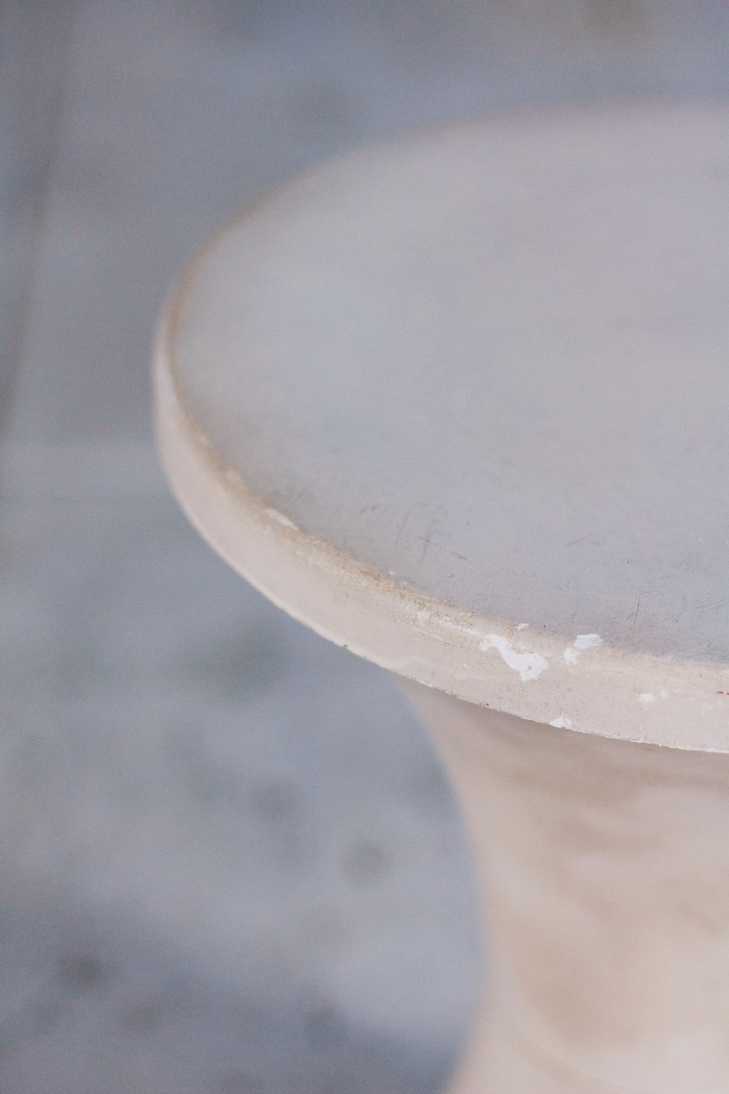 Tabouret Tam Tam blanc par Henri Massonnet pour Stamp, 1970