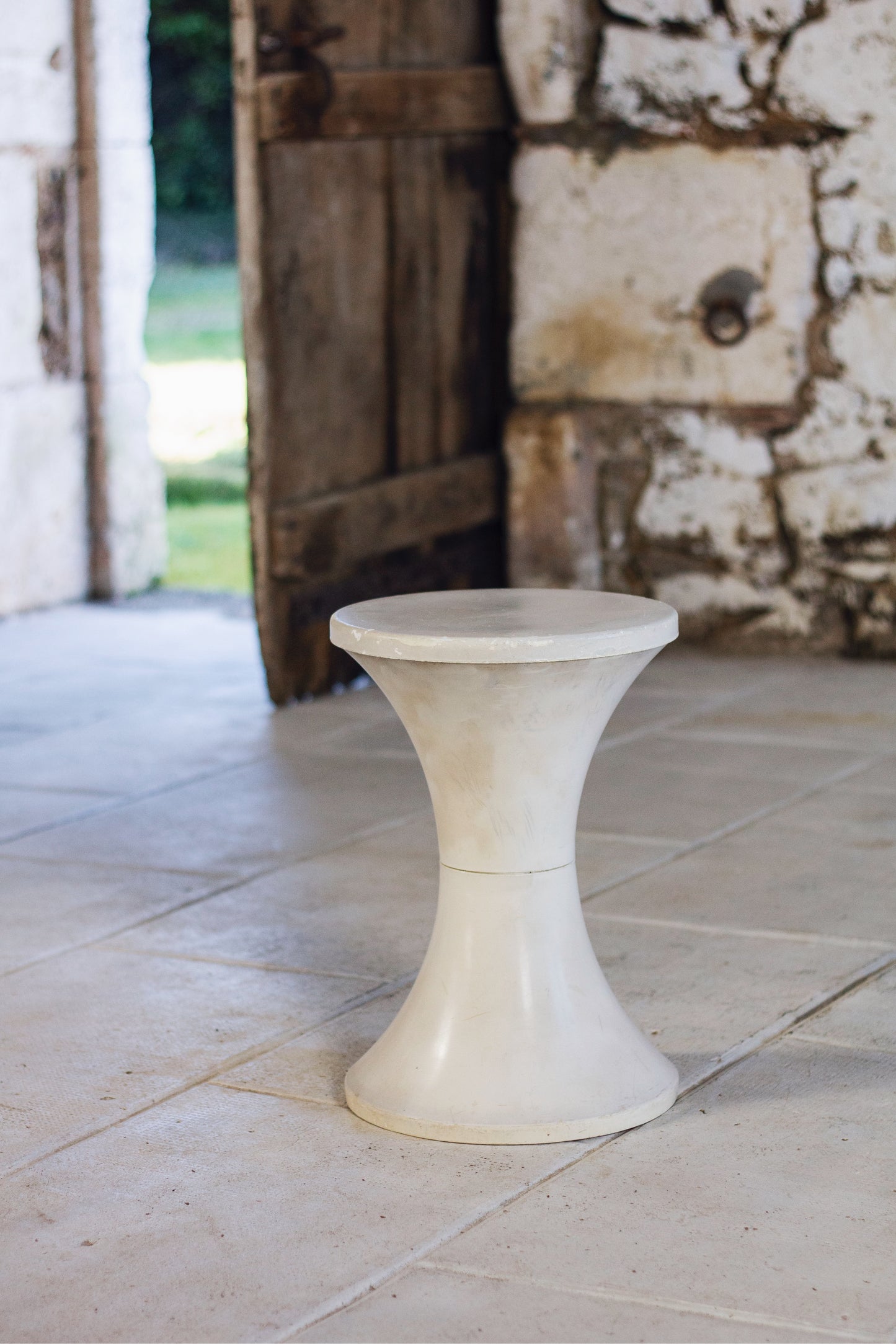 Tabouret Tam Tam blanc par Henri Massonnet pour Stamp, 1970