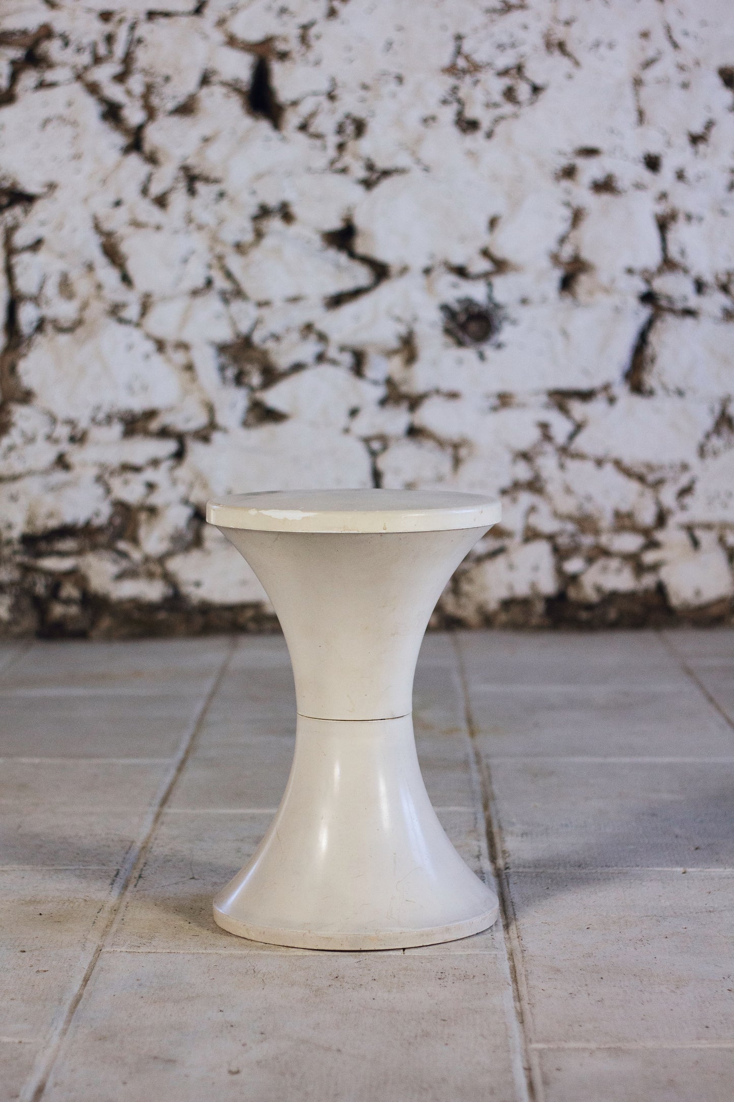 Tabouret Tam Tam blanc par Henri Massonnet pour Stamp, 1970