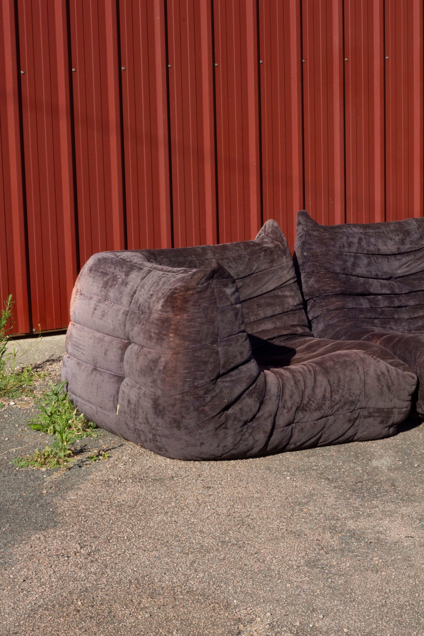 Ensemble de 3 canapés Togo en velours aubergine par Michel Ducaroy, LIGNE ROSET, 1973