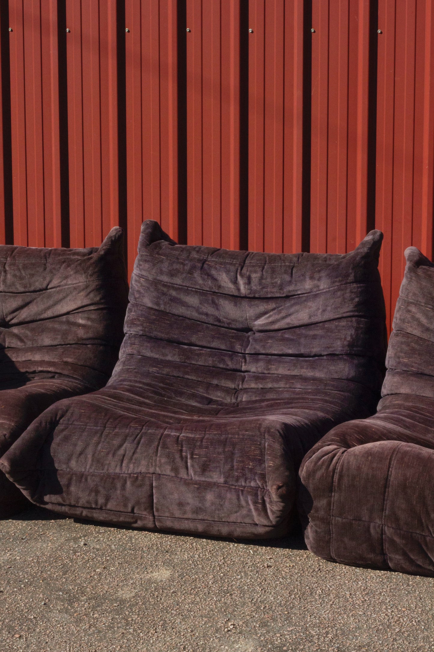 Ensemble de 3 canapés Togo en velours aubergine par Michel Ducaroy, LIGNE ROSET, 1973