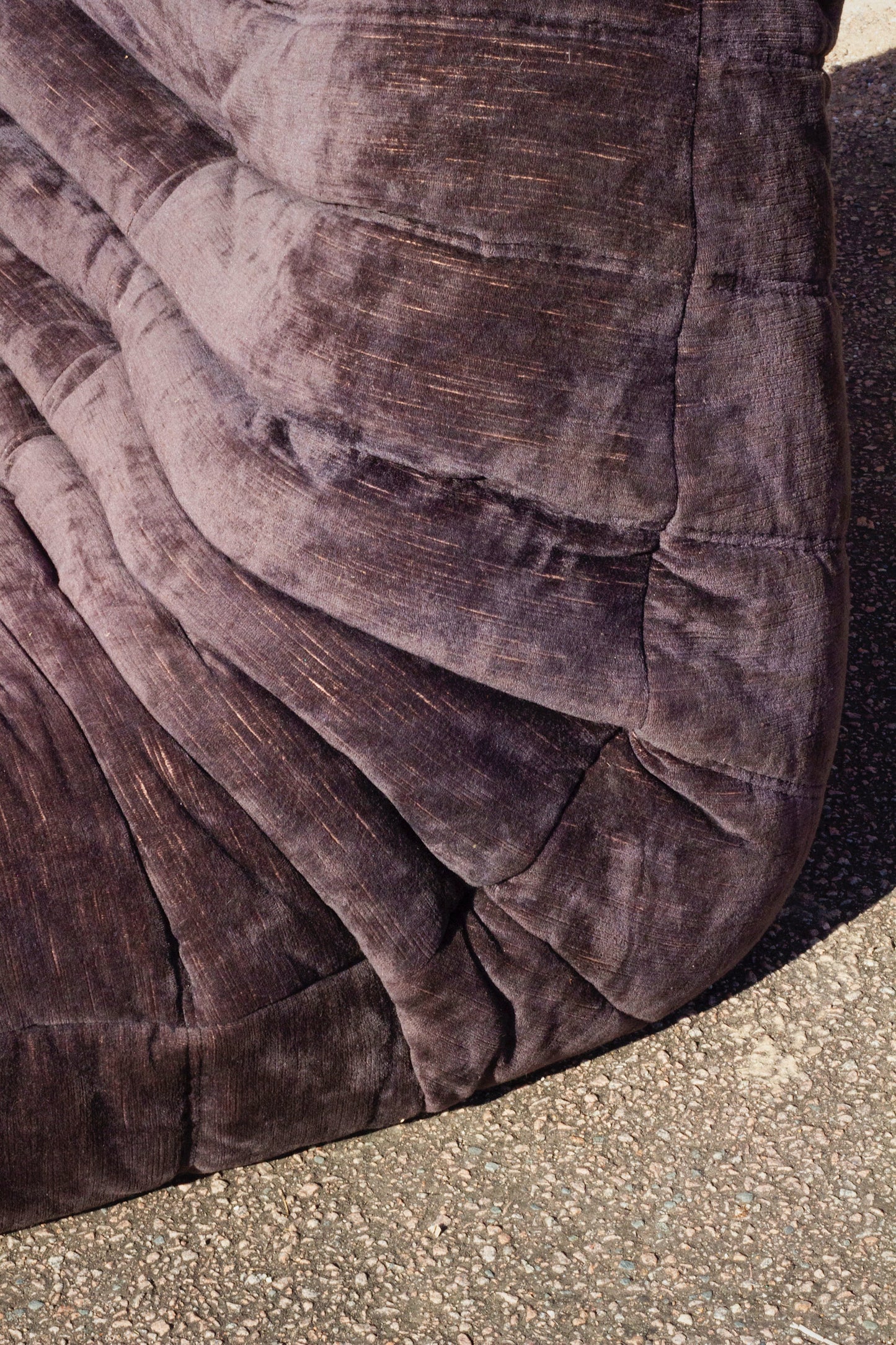 Ensemble de 3 canapés Togo en velours aubergine par Michel Ducaroy, LIGNE ROSET, 1973