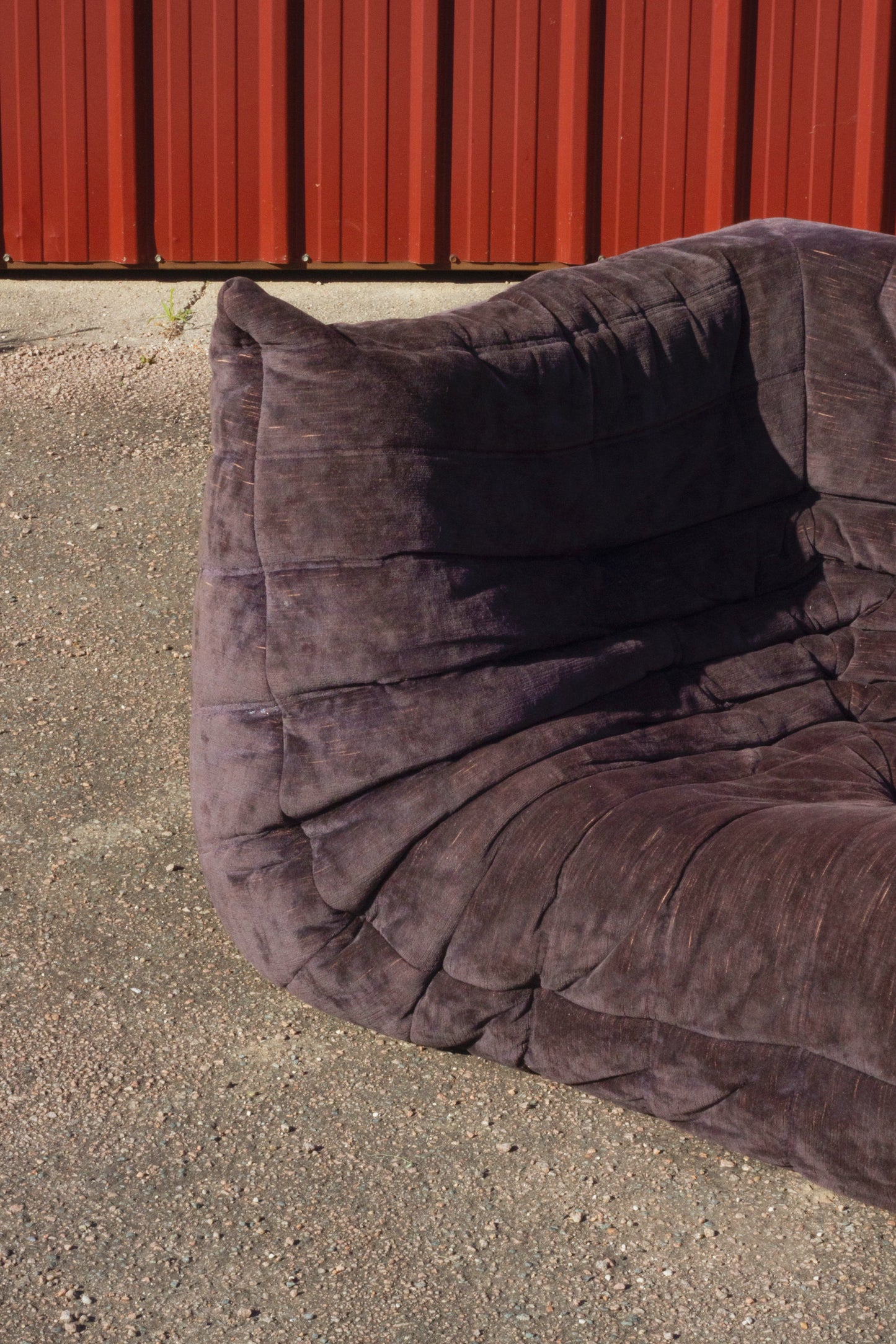 Ensemble de 3 canapés Togo en velours aubergine par Michel Ducaroy, LIGNE ROSET, 1973