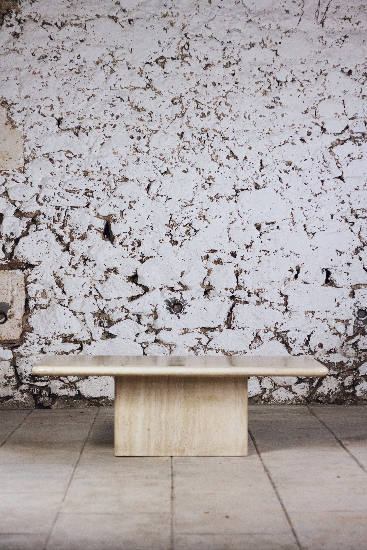 Grande table basse travertin italien, 1970