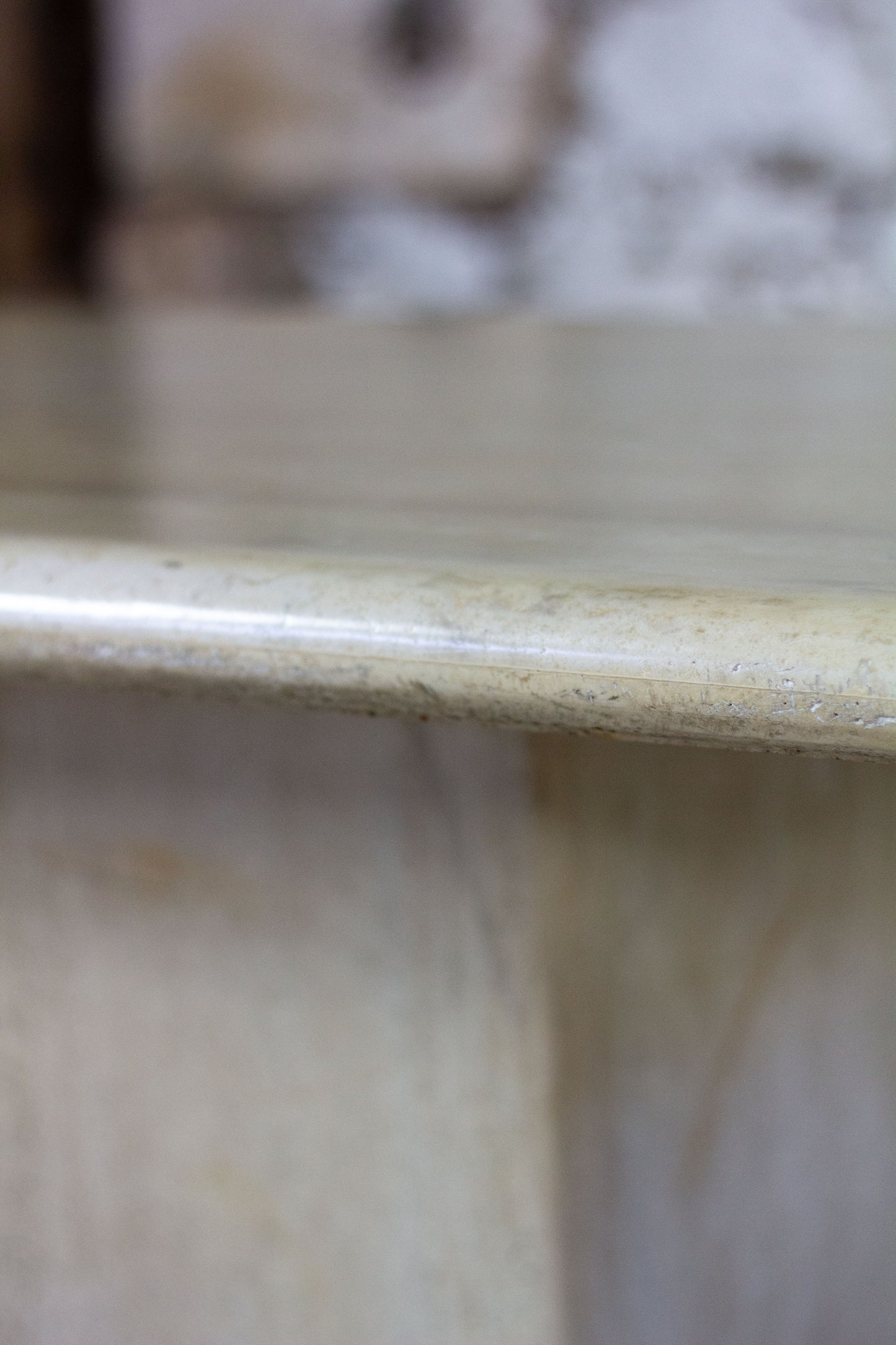 Grande table basse travertin italien, 1970