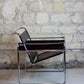 Fauteuil Wassily en cuir brun par Marcel Breuer