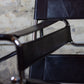 Fauteuil Wassily en cuir brun par Marcel Breuer
