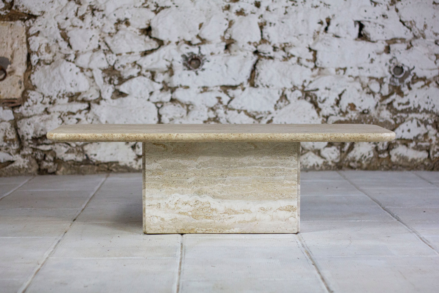 Table basse travertin italien, 1980