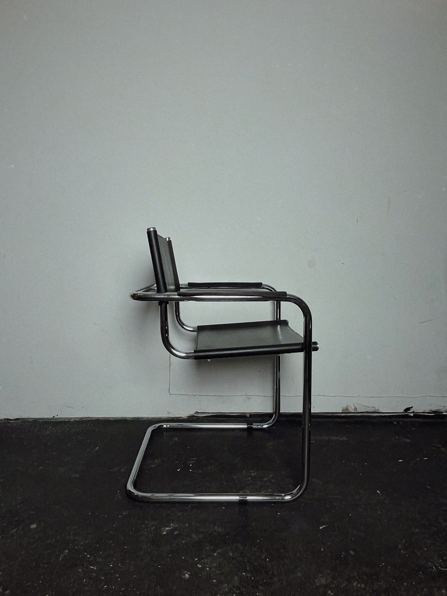 Fauteuil cantilever, Matteo Grassi, 1970