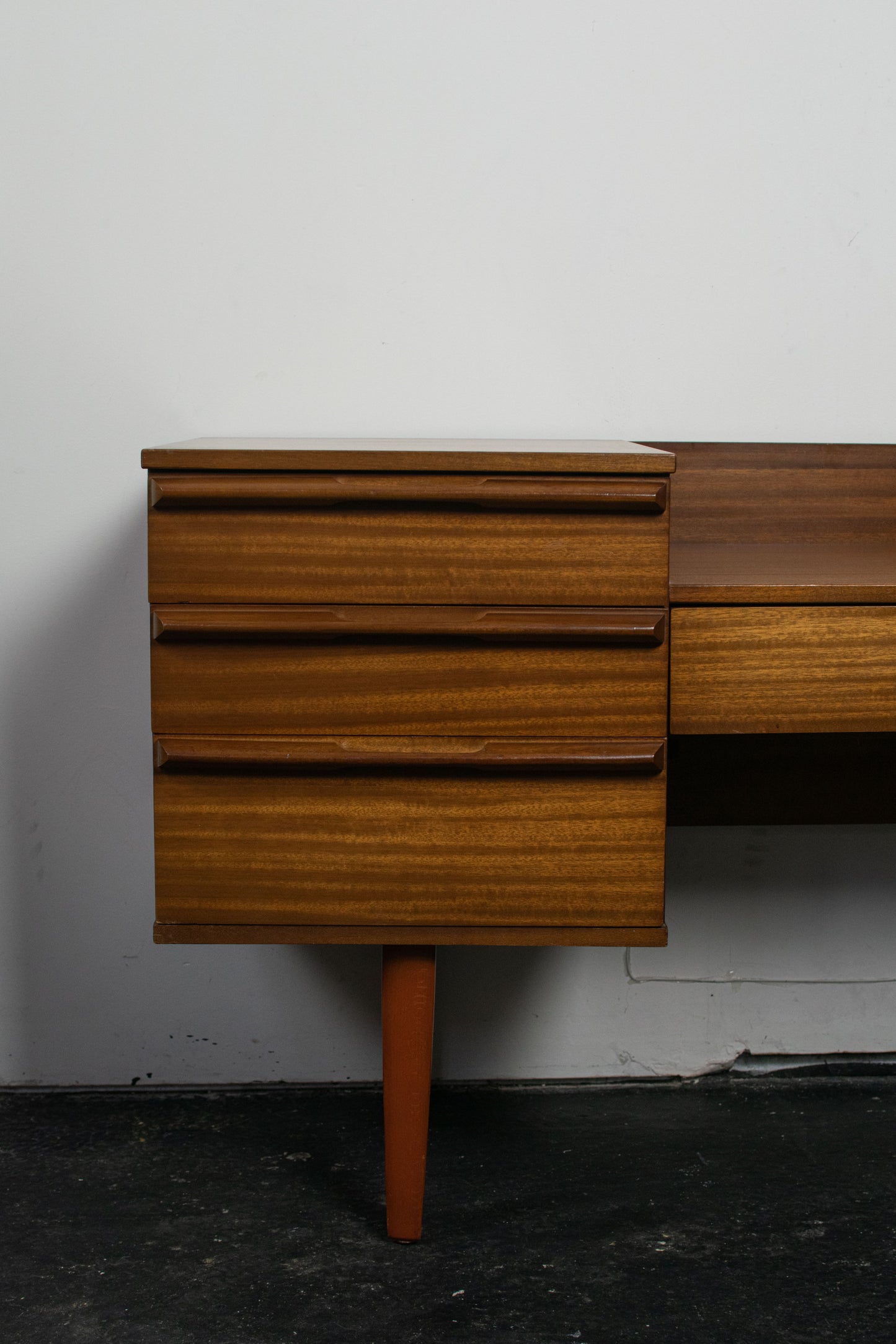 Console en teck mid-century, AVALON, 1960