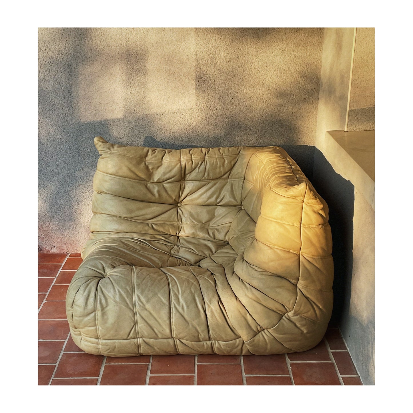 Fauteuil d'angle Togo par Michel Ducaroy, LIGNE ROSET